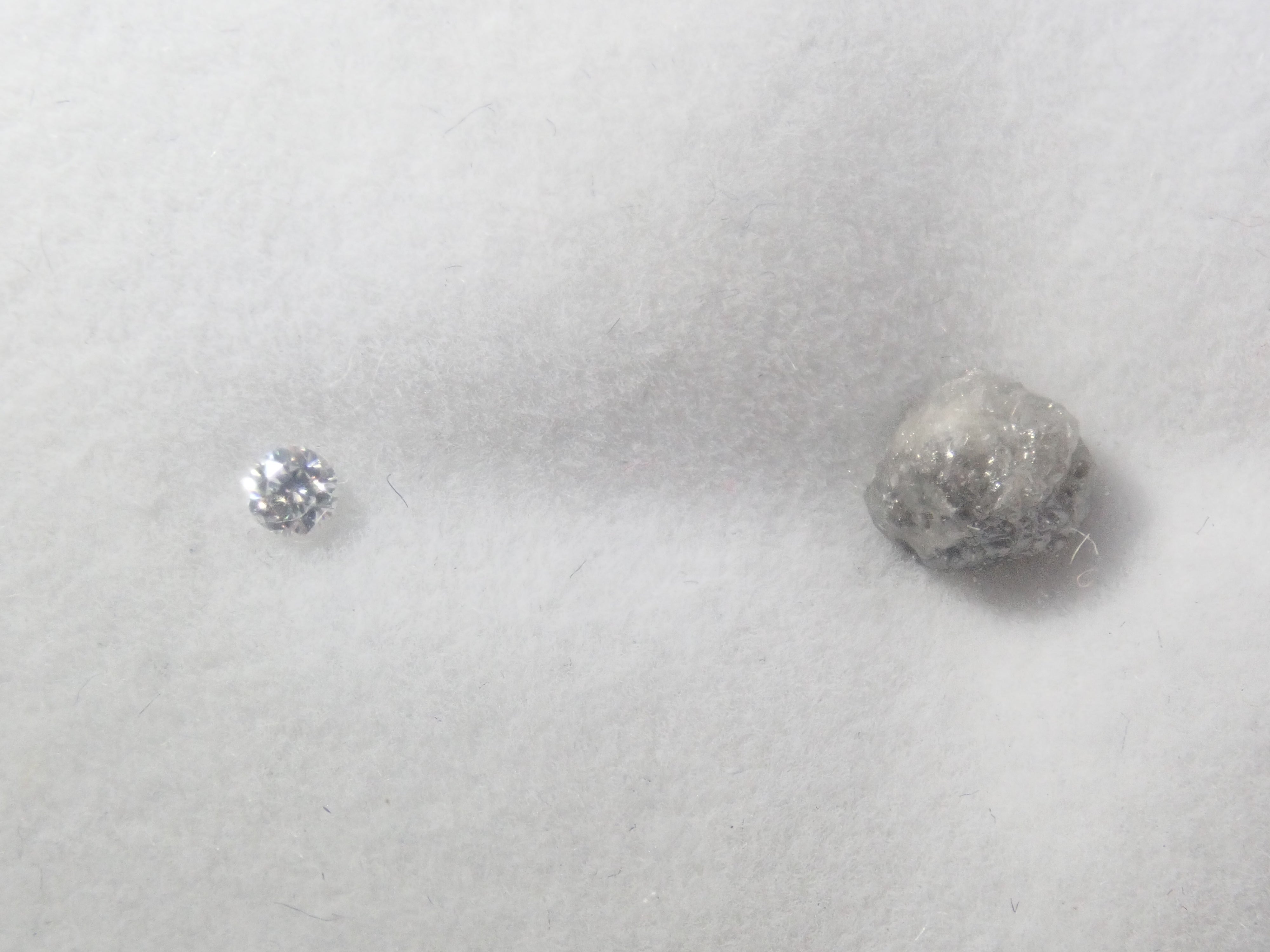 【8/23 22時販売】《限定13セット》0.2ct/VSダイヤモンド含むダイヤ原石＆ルース2石セットのダイヤガチャ《複数購入割引有》