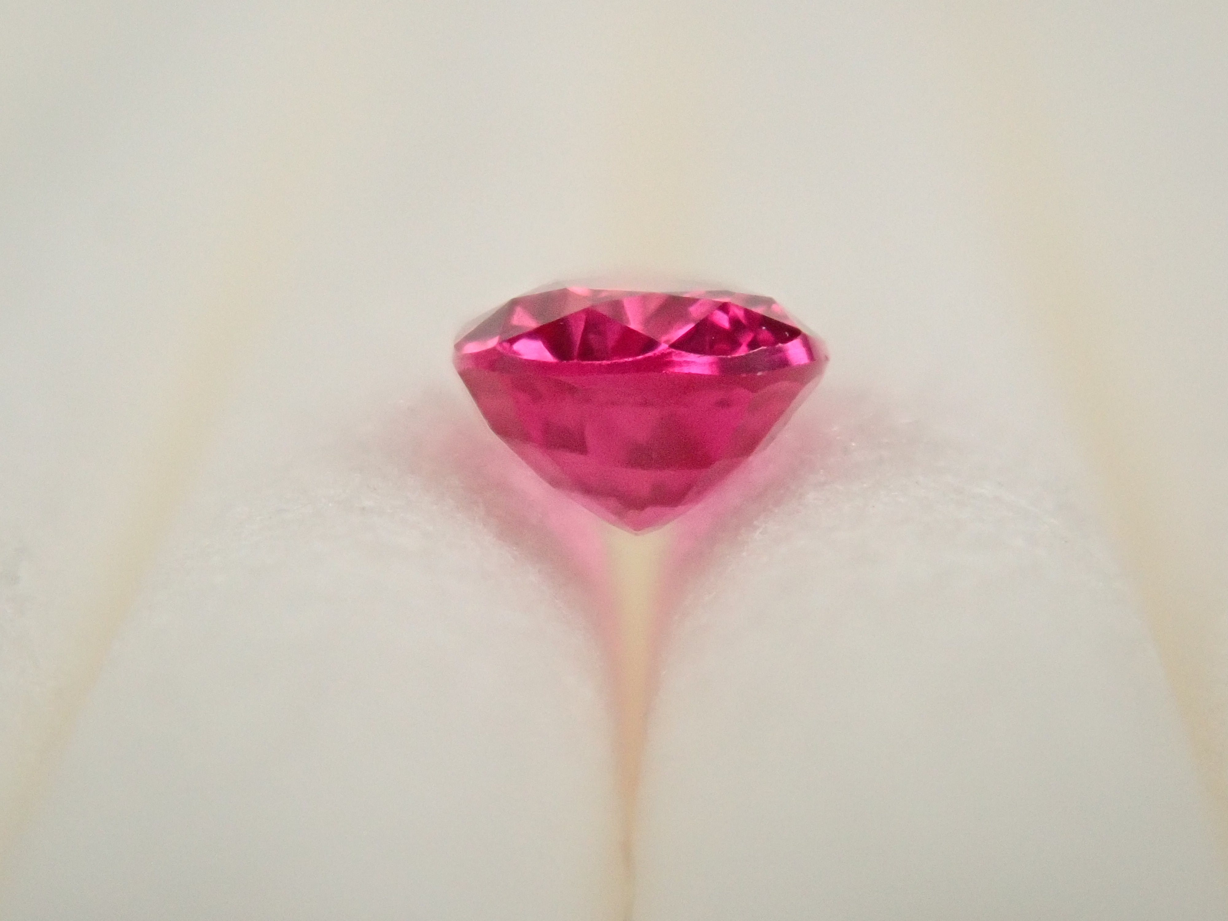 ビルマ産非加熱ルビー 0.227ctルース 日独鑑