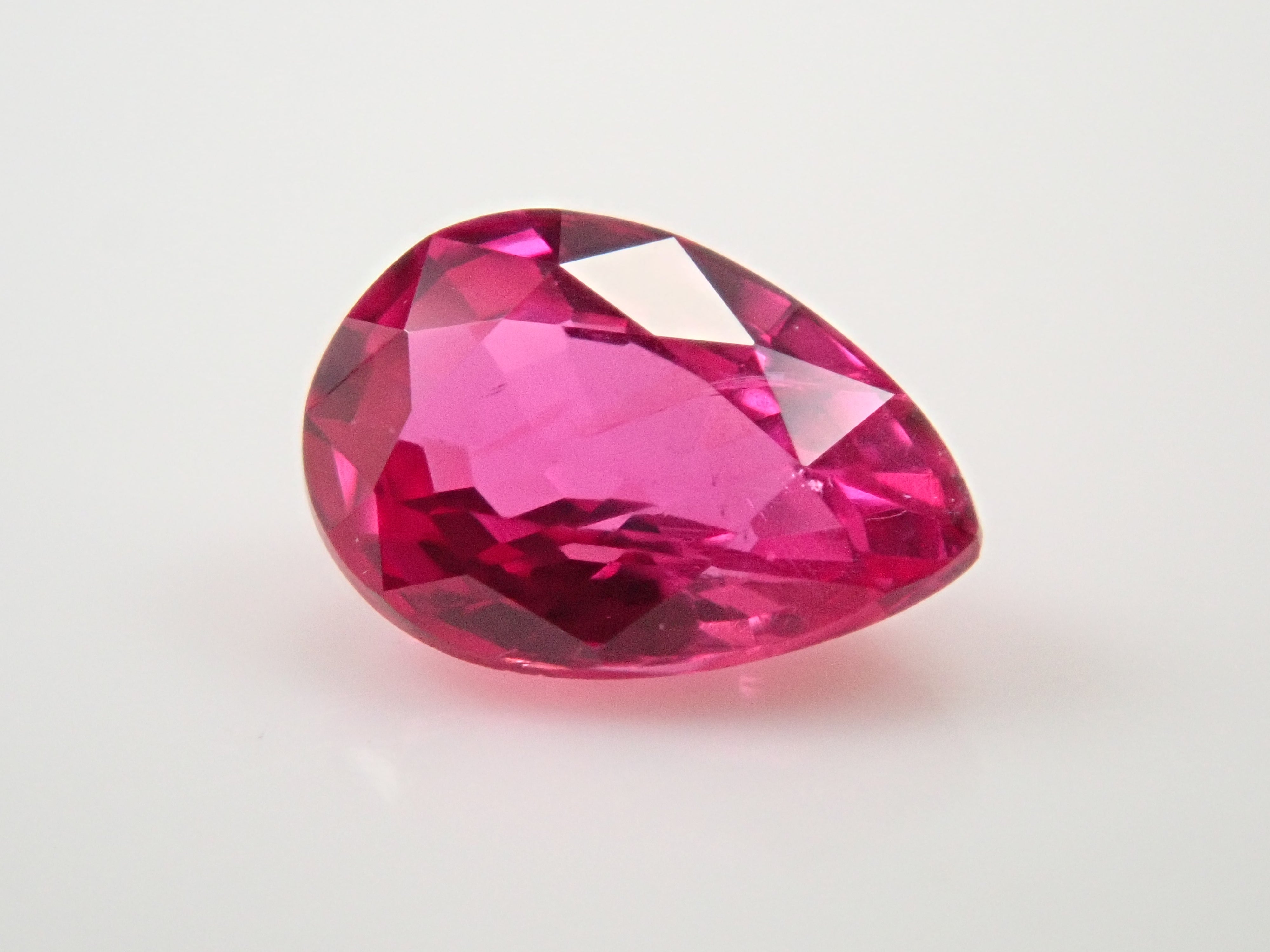 ルビー　ルース　0.362カラット　ビルマ産 ビルマ産非加熱ルビー 0.227ctルース 日独鑑