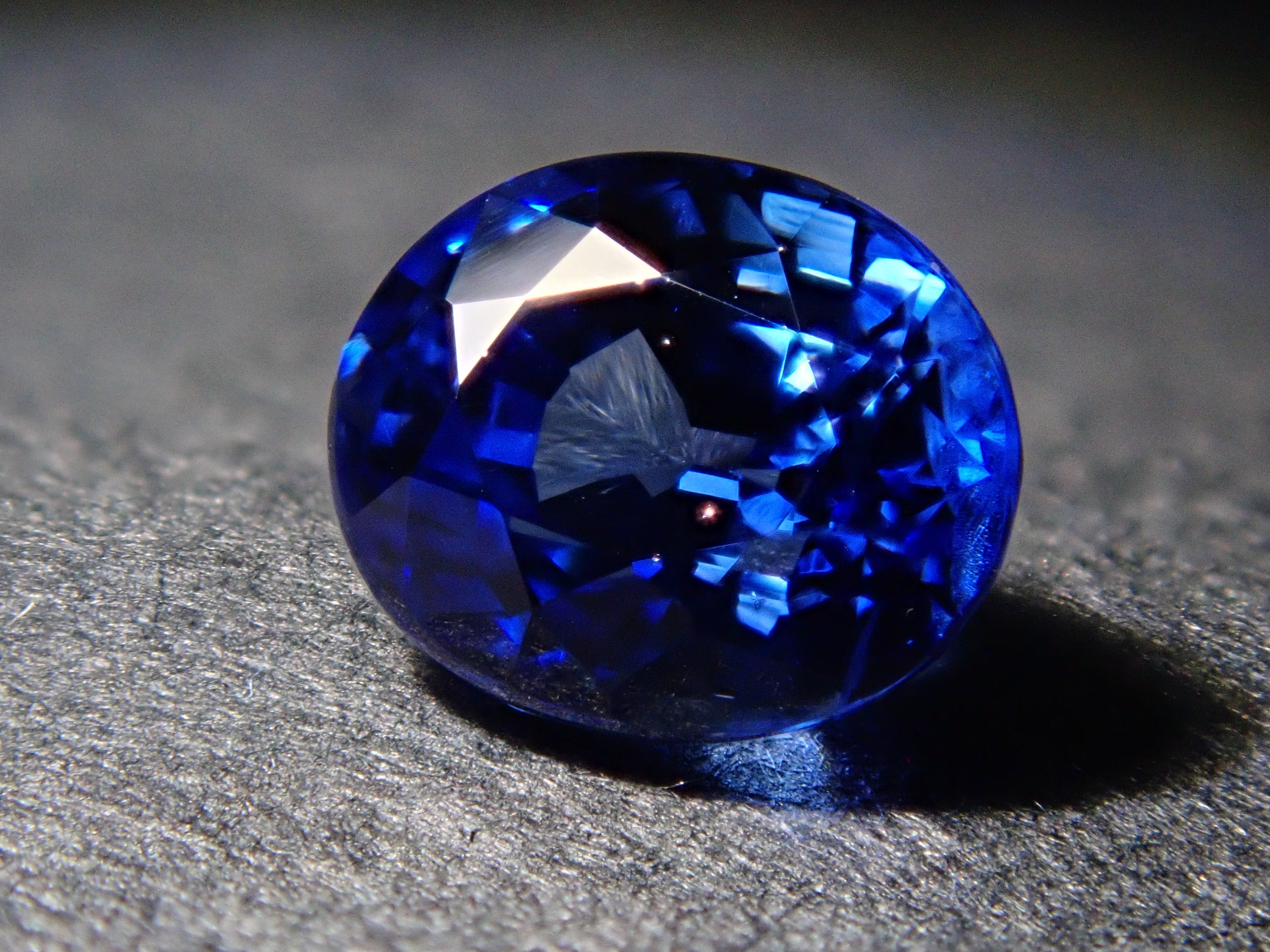 コーンフラワーブルーサファイア 0.680ctルース