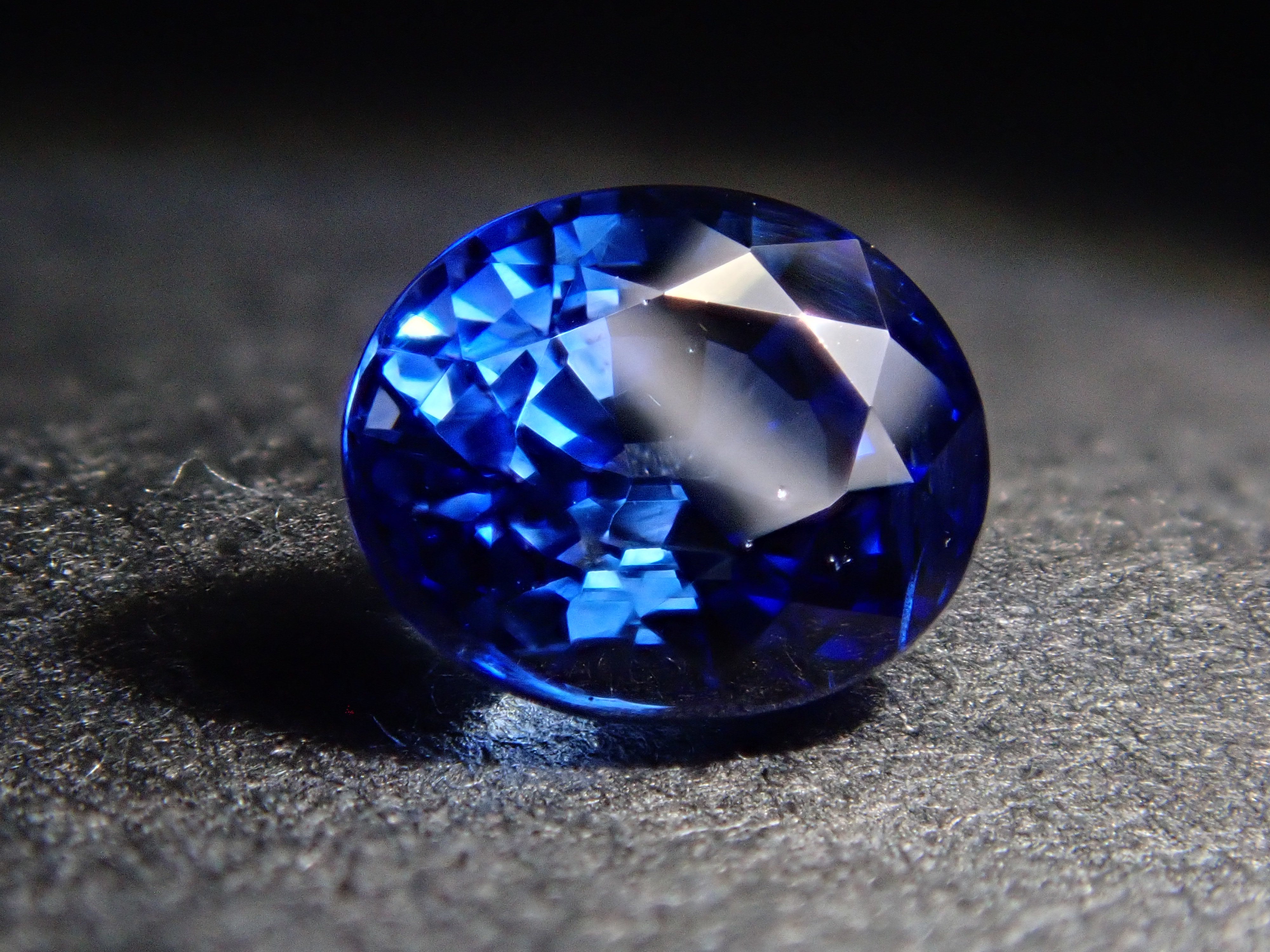 コーンフラワーブルーサファイア 0.680ctルース