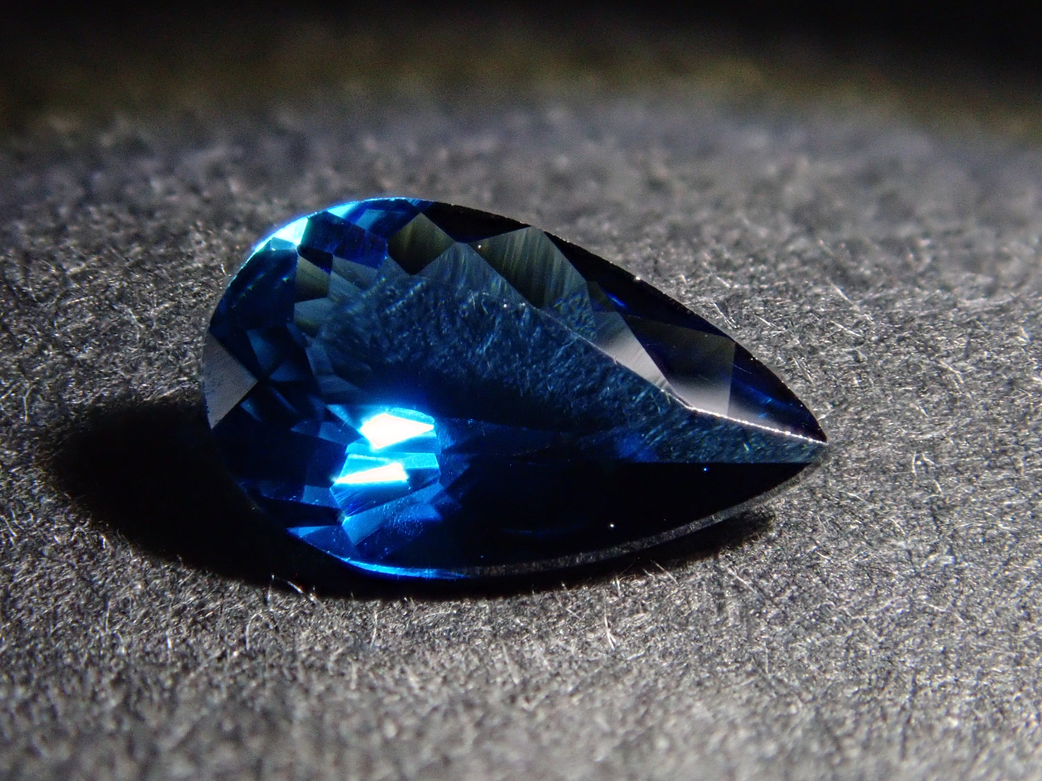 【12558097掲載】ブラジル産インディゴライトトルマリン 0.421ctルース