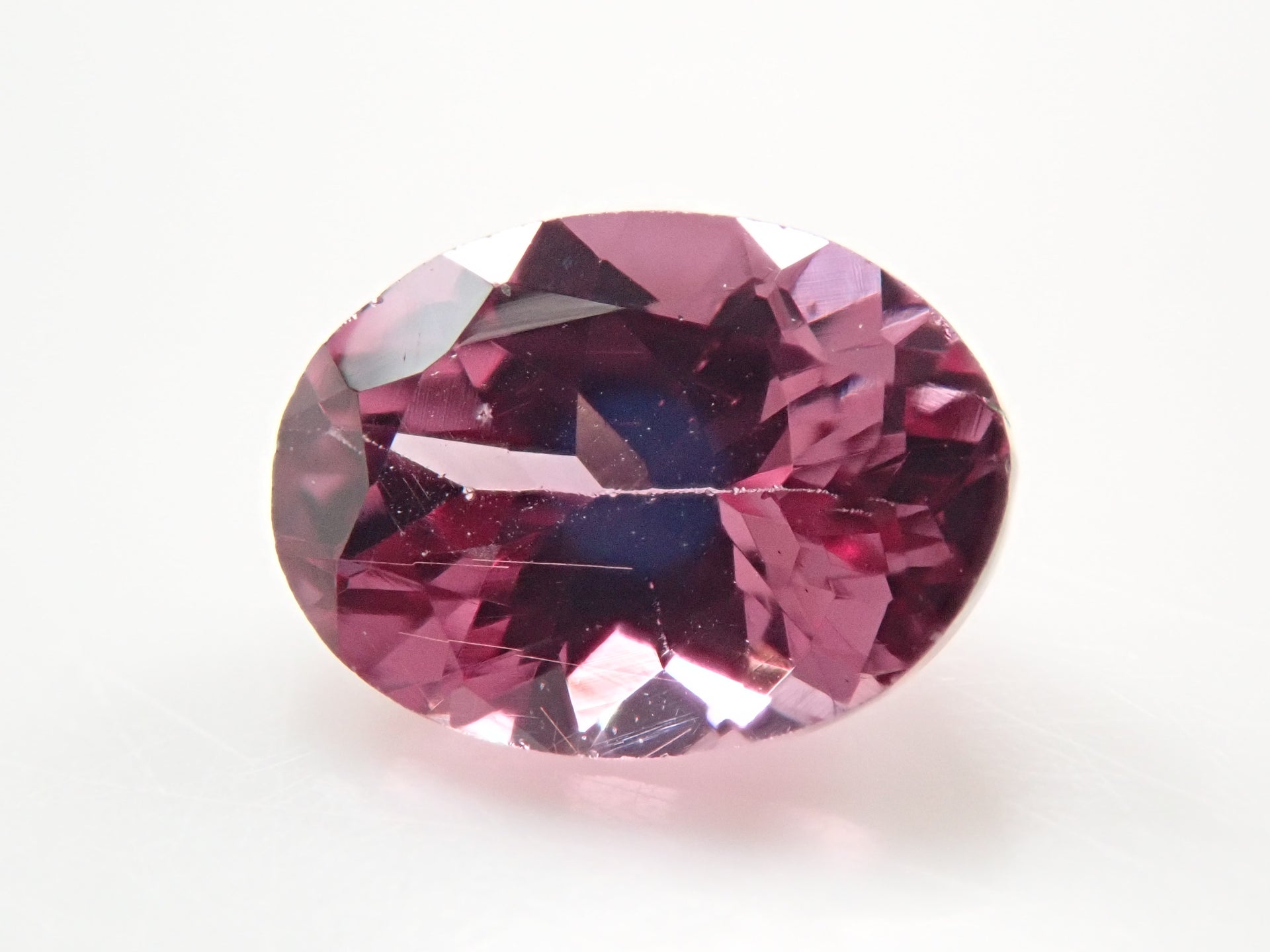 タンザニア産カラーチェンジガーネット 0.789ctルース 