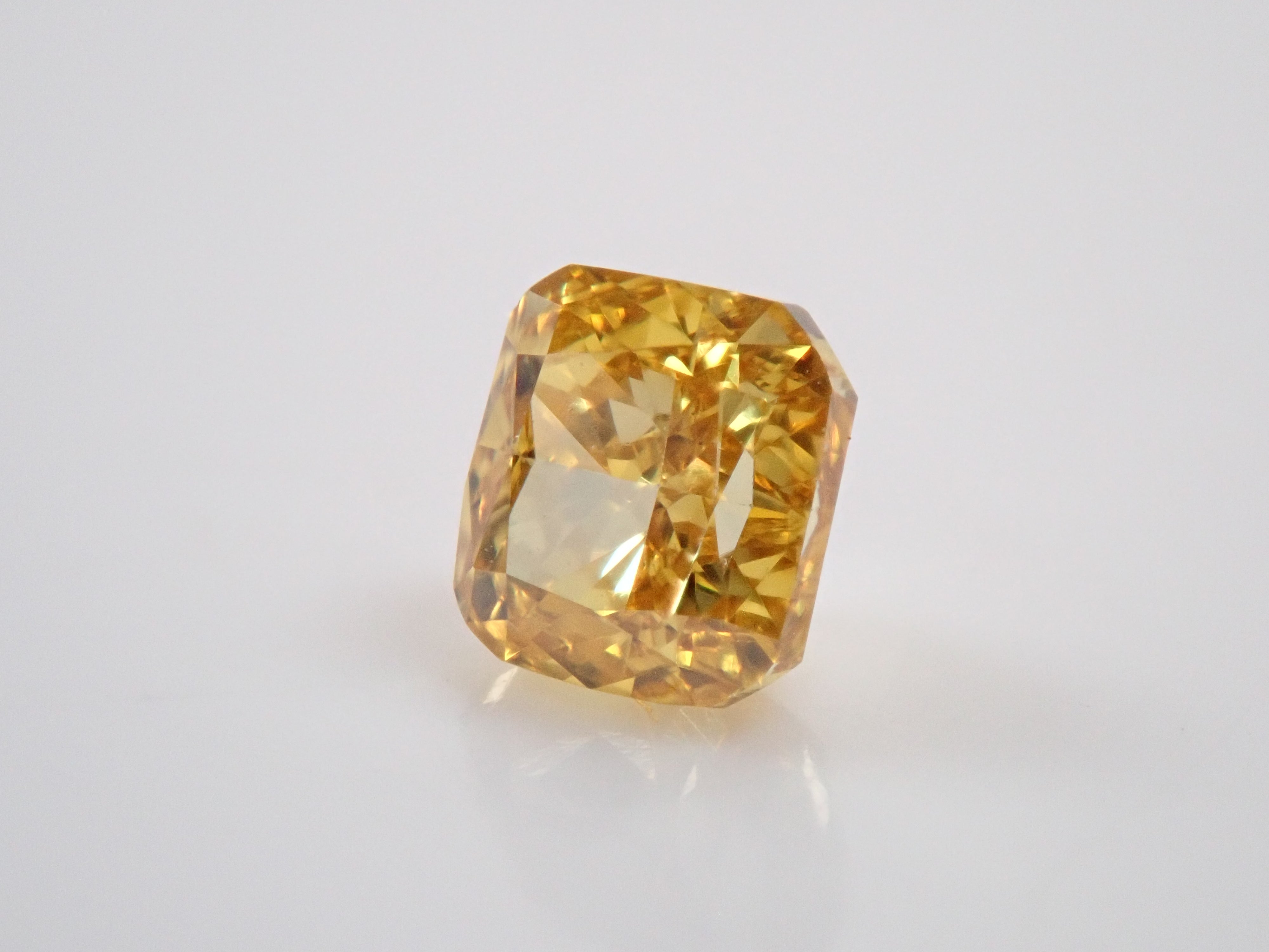 【9/12 22時販売】イエローダイヤモンド 0.212ctルース(FANCY DEEP ORANGY YELLOW, VS1)