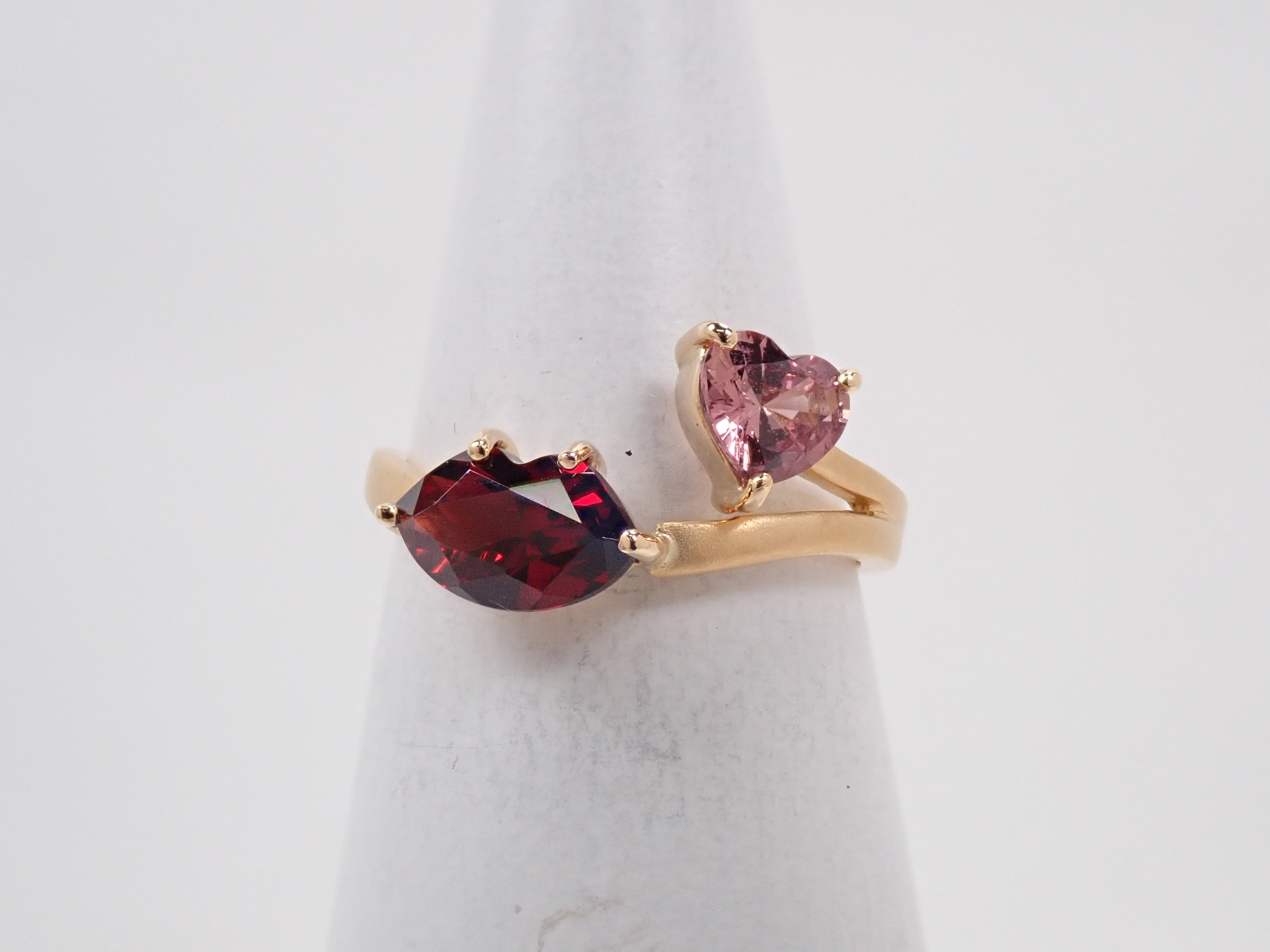 【9/4(金)AM10時〆：抽選販売_12】K18YG タンザニア産アルマンディンガーネット 1.003ct・ピンクサファイアリング