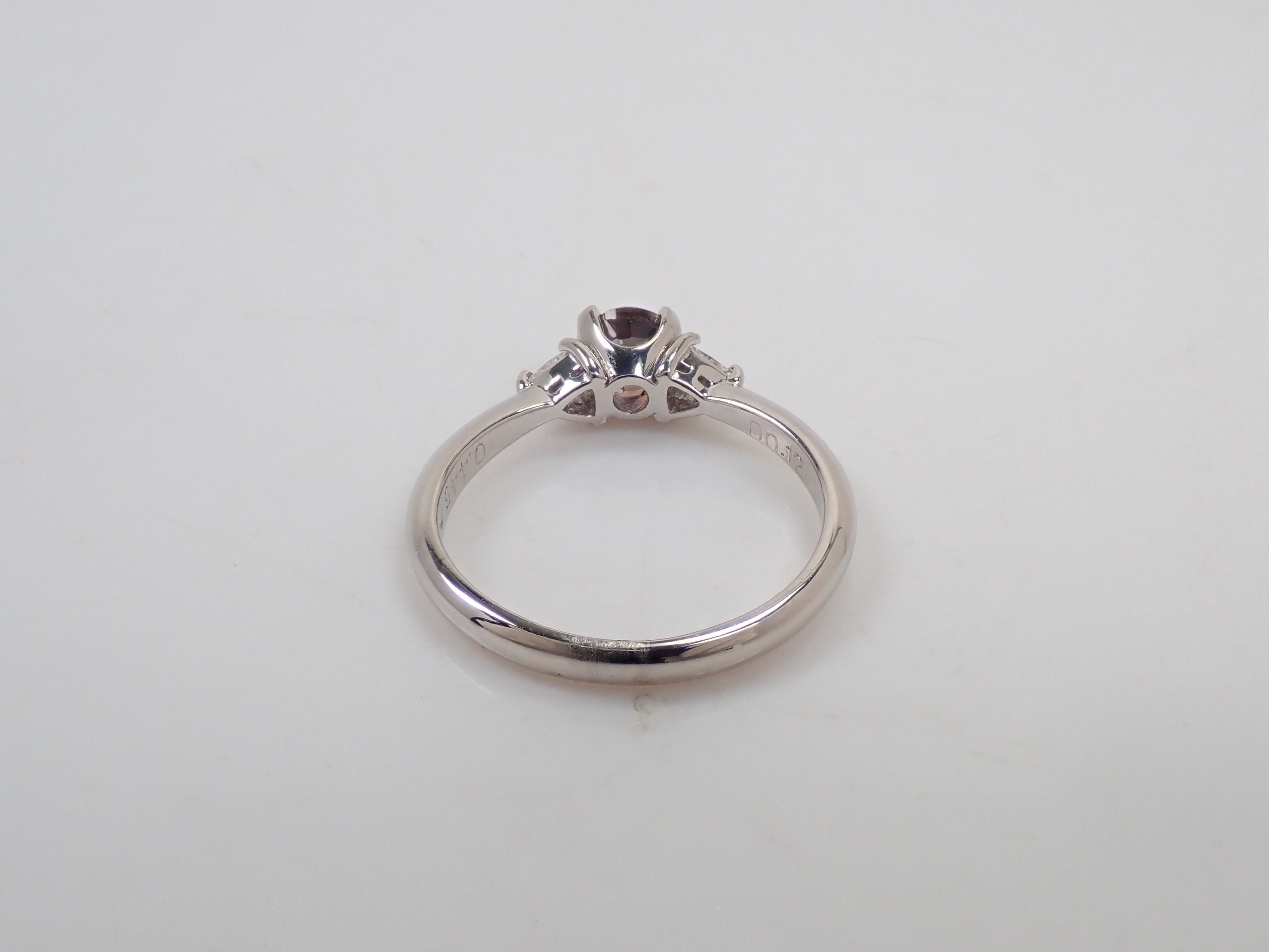 【8/31 22時販売】【カラフリ】Pt900 カラーチェンジサファイア0.446ct ダイヤモンド0.12ctリング鑑別書
