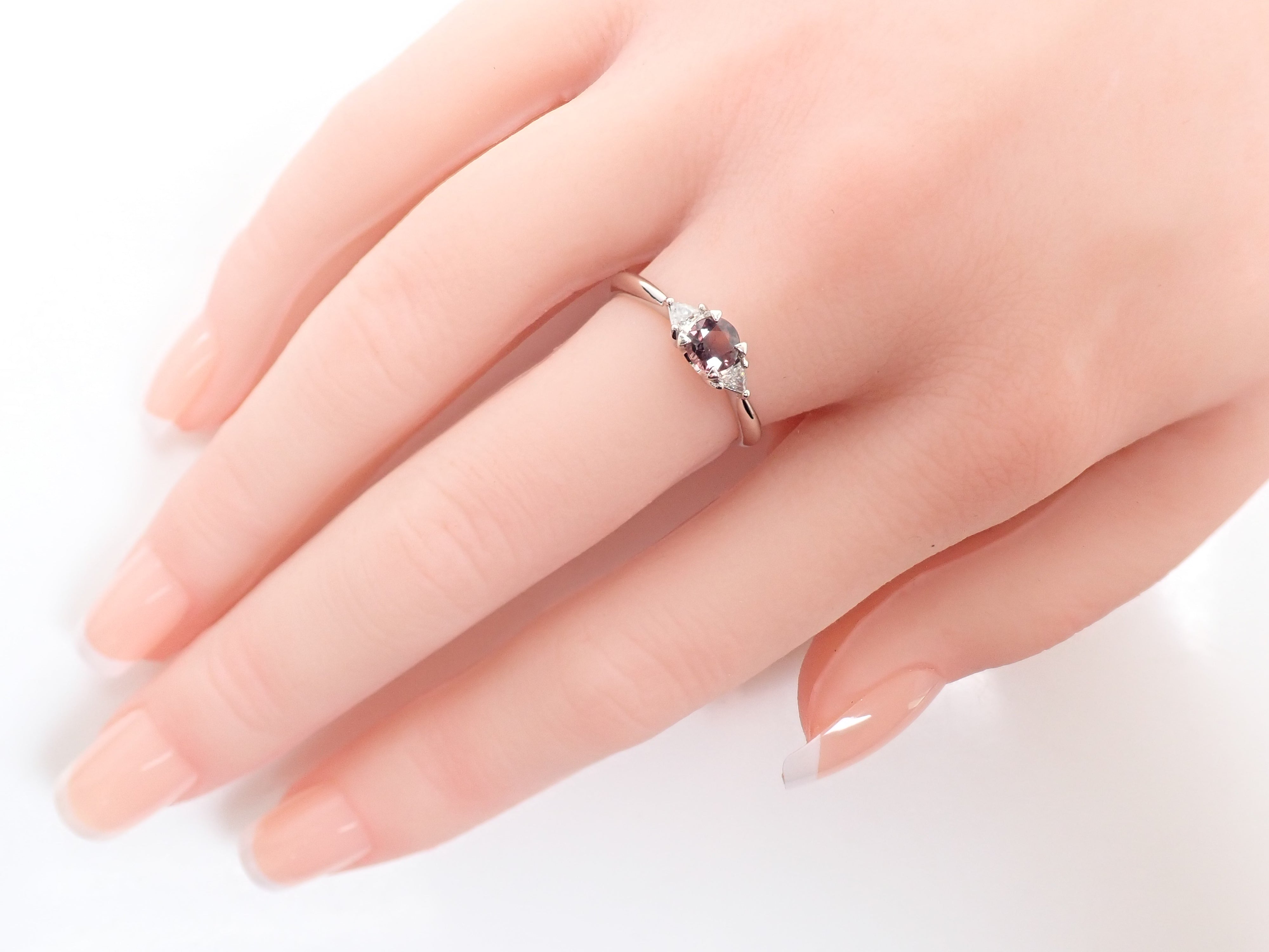 【8/31 22時販売】【カラフリ】Pt900 カラーチェンジサファイア0.446ct ダイヤモンド0.12ctリング鑑別書