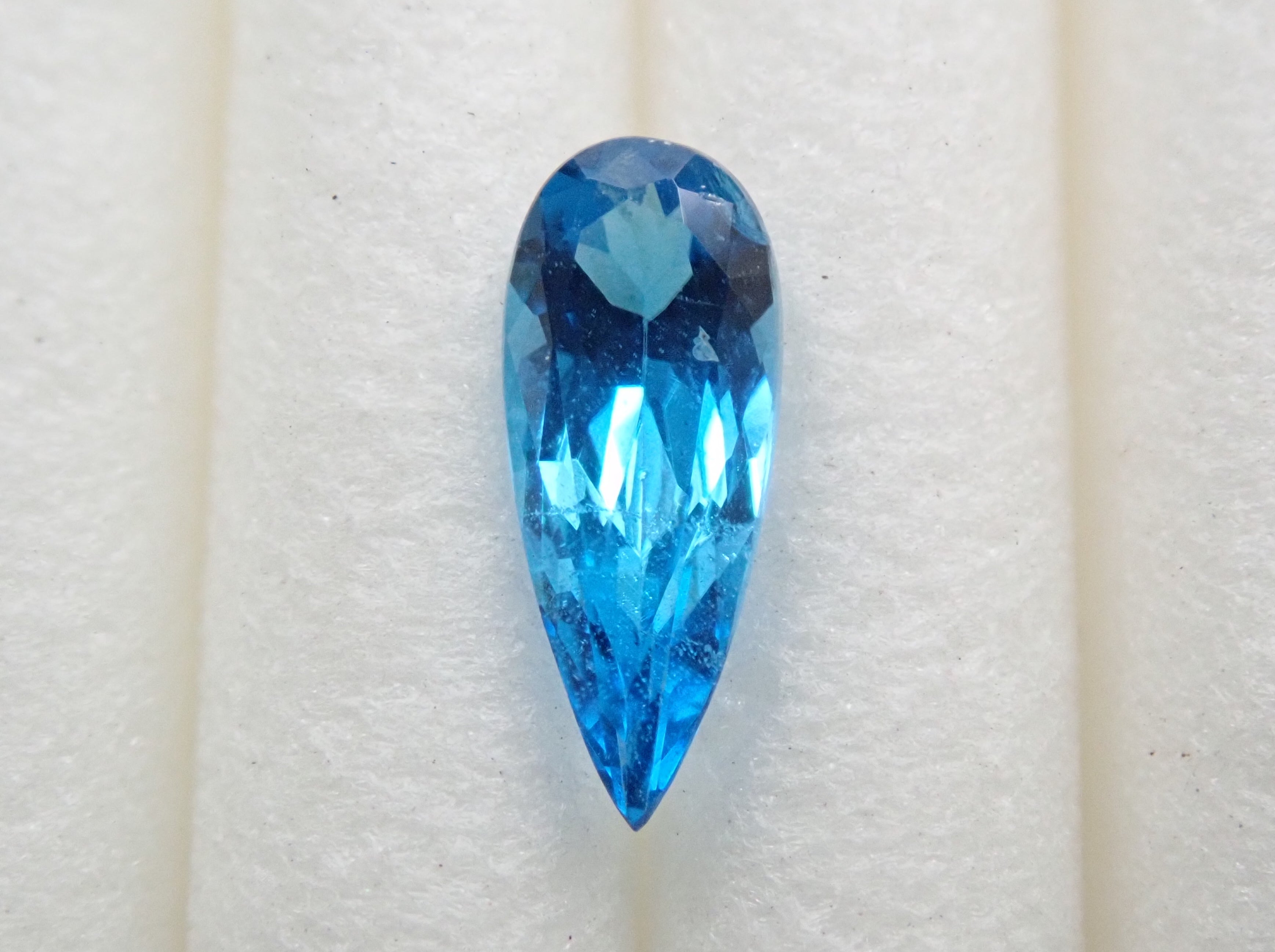 Brazilian Lazurite 0.200ct Ruth Japanese-German Edition