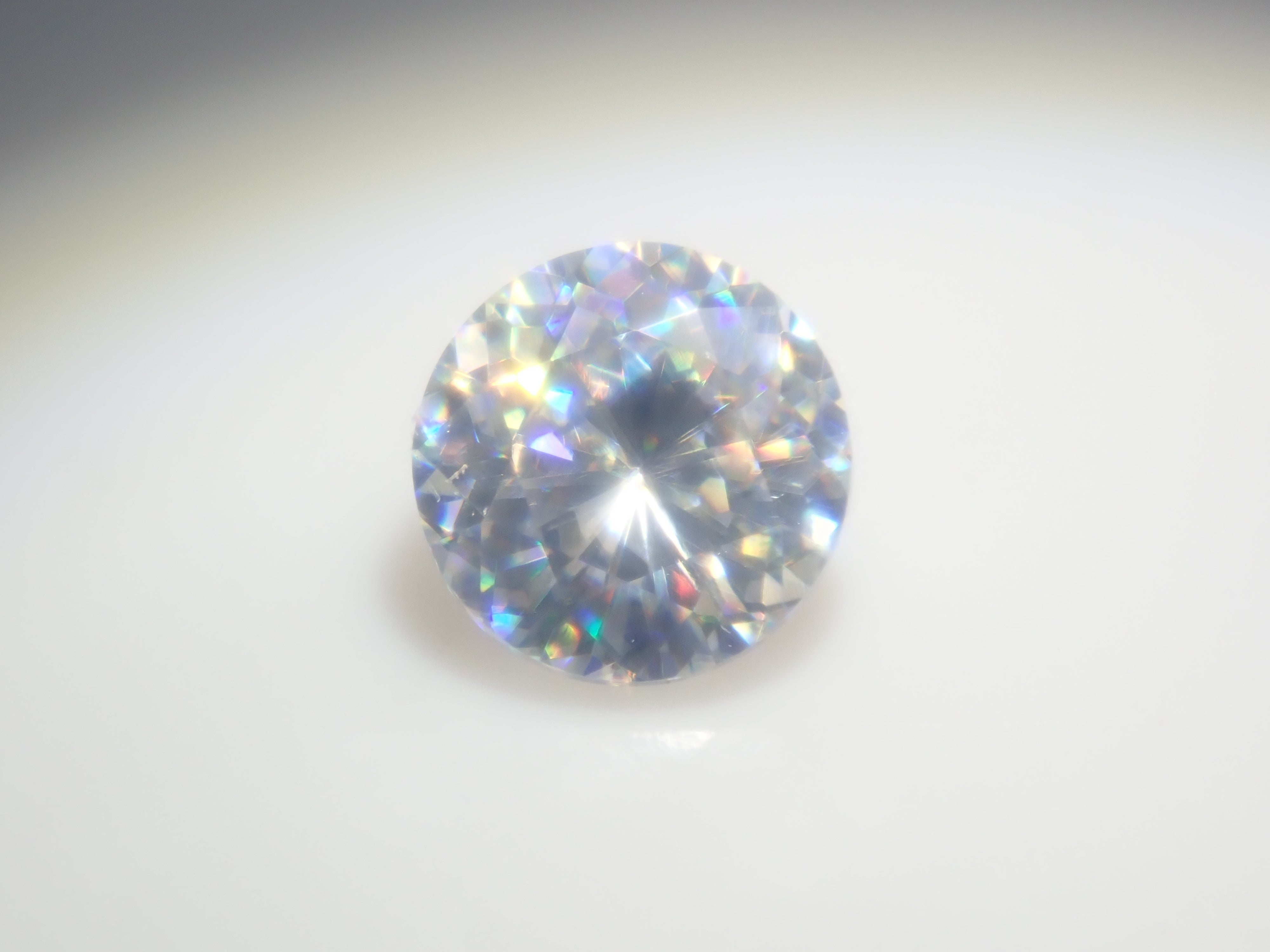 【9/3 22時販売】合成ルチル 3.8mm/0.278ctルース