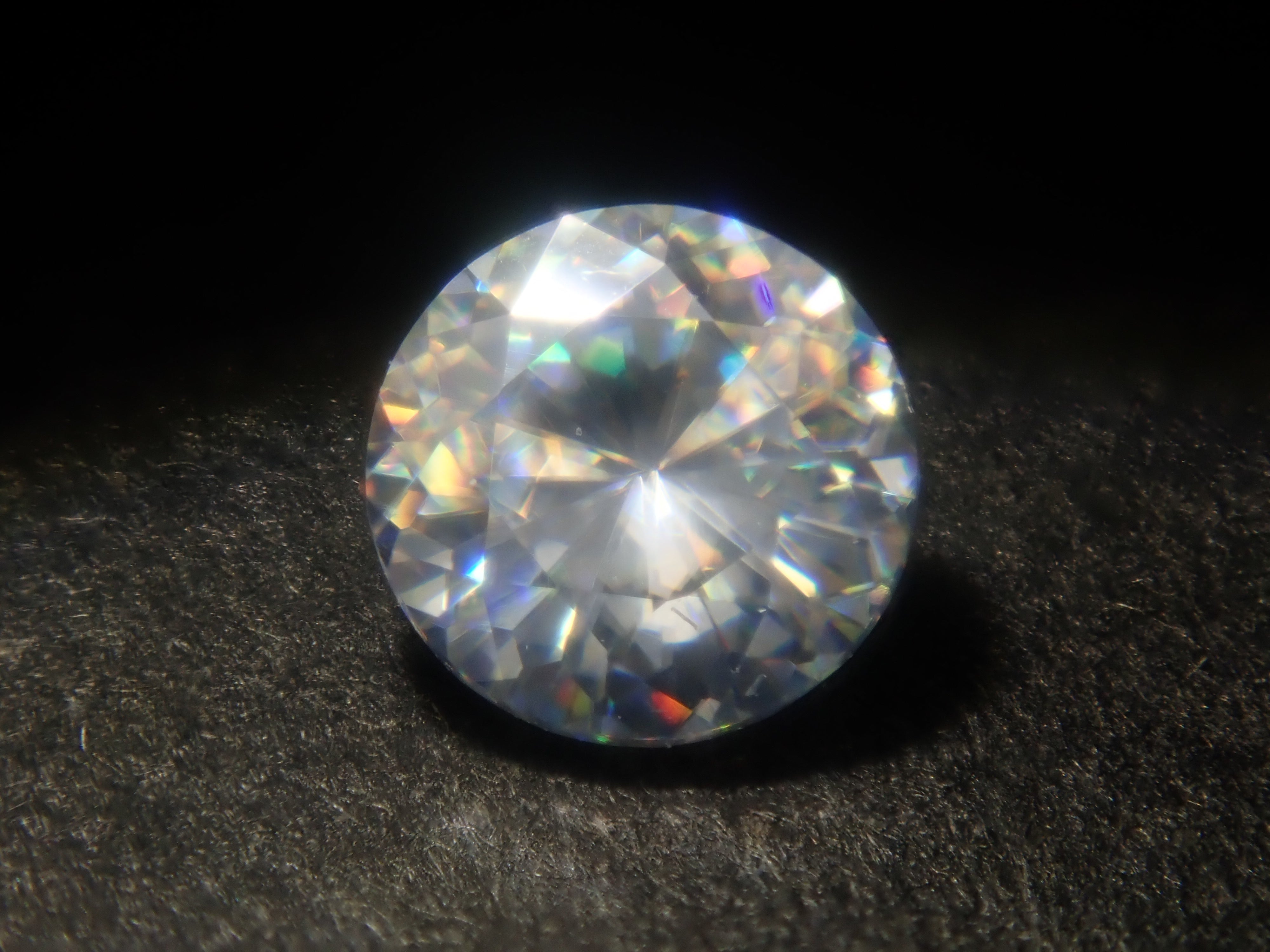 【9/3 22時販売】合成ルチル 3.8mm/0.278ctルース