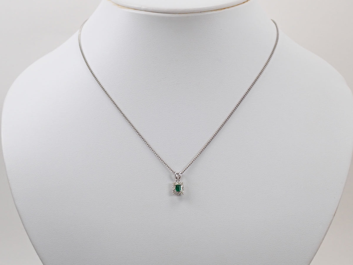 【10/13 22時販売】【カラフリ】K18WG エメラルド0.15ct・ダイヤモンド0.12ctペンダントトップ（ネックレストップ）鑑別書