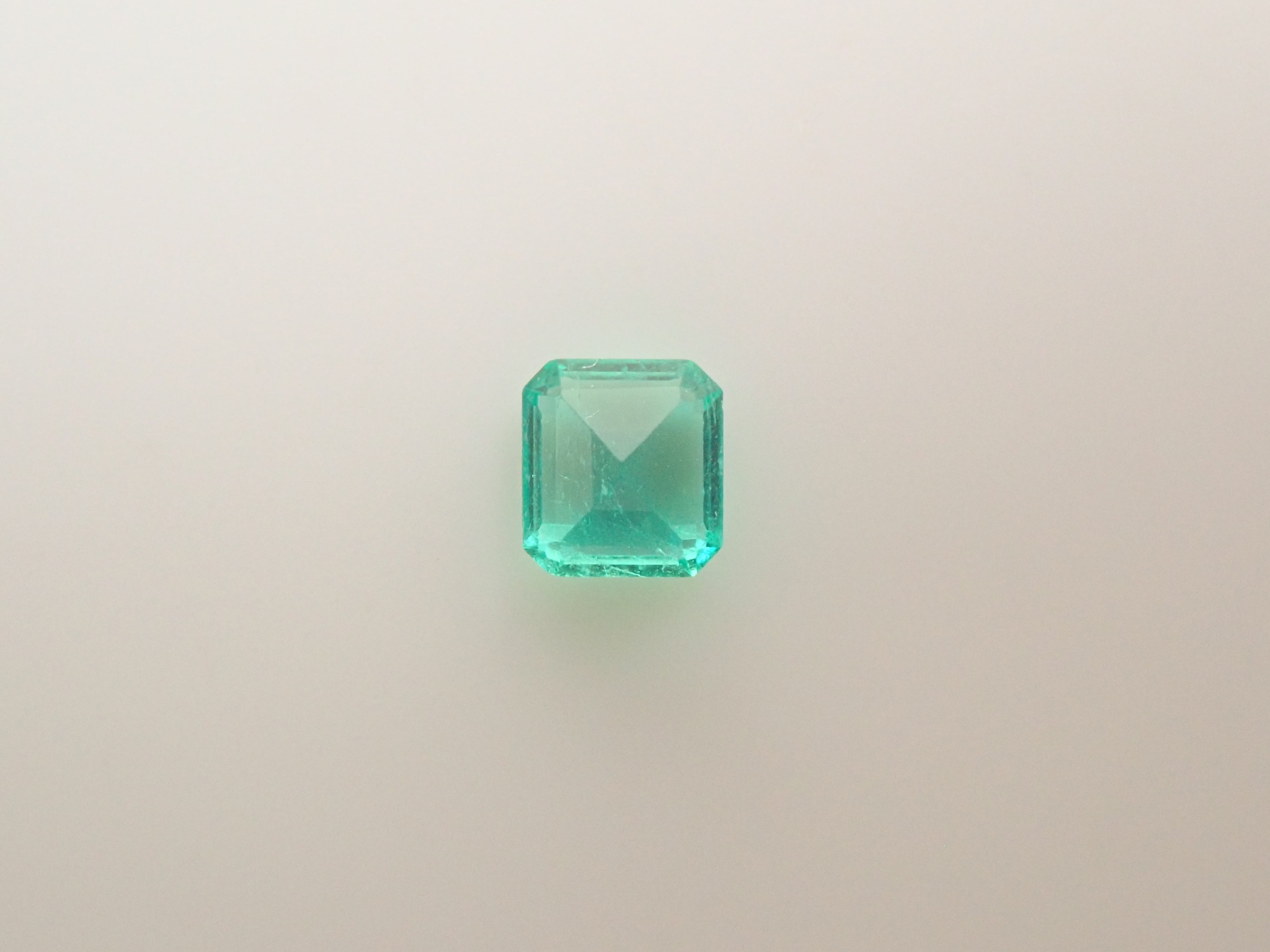 コロンビア産エメラルド 0.091ctルース