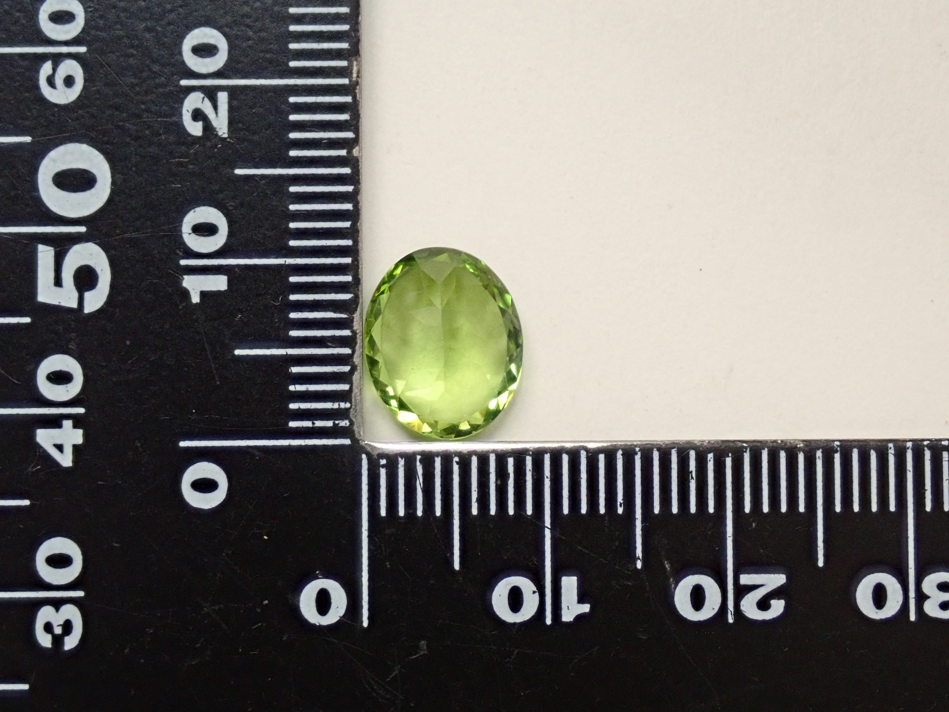 ペリドット 3.309ctルース