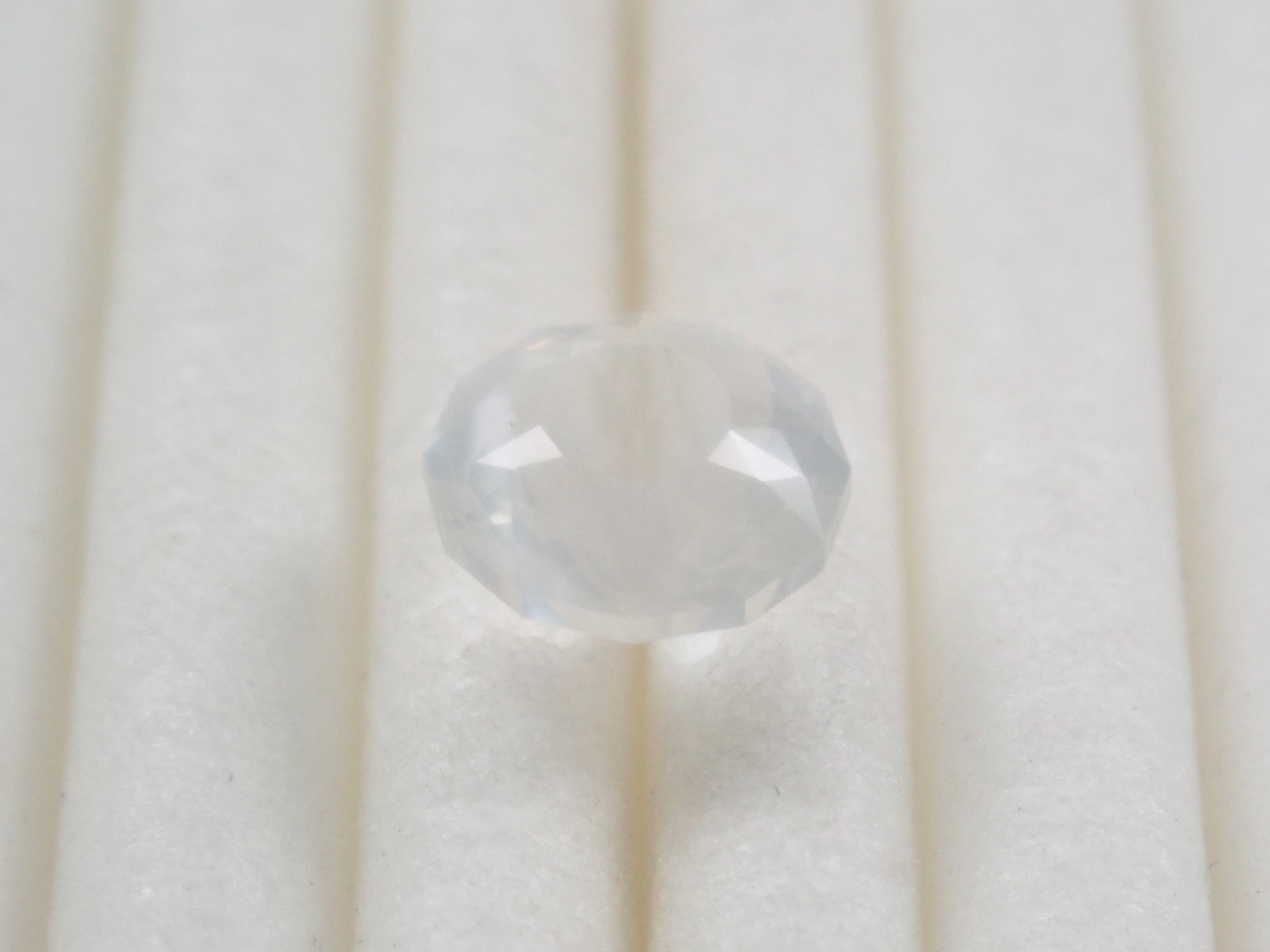 【9/4 22時販売】スリランカ・ウバ産ムーンストーン 6.1mm/0.821ctルース
