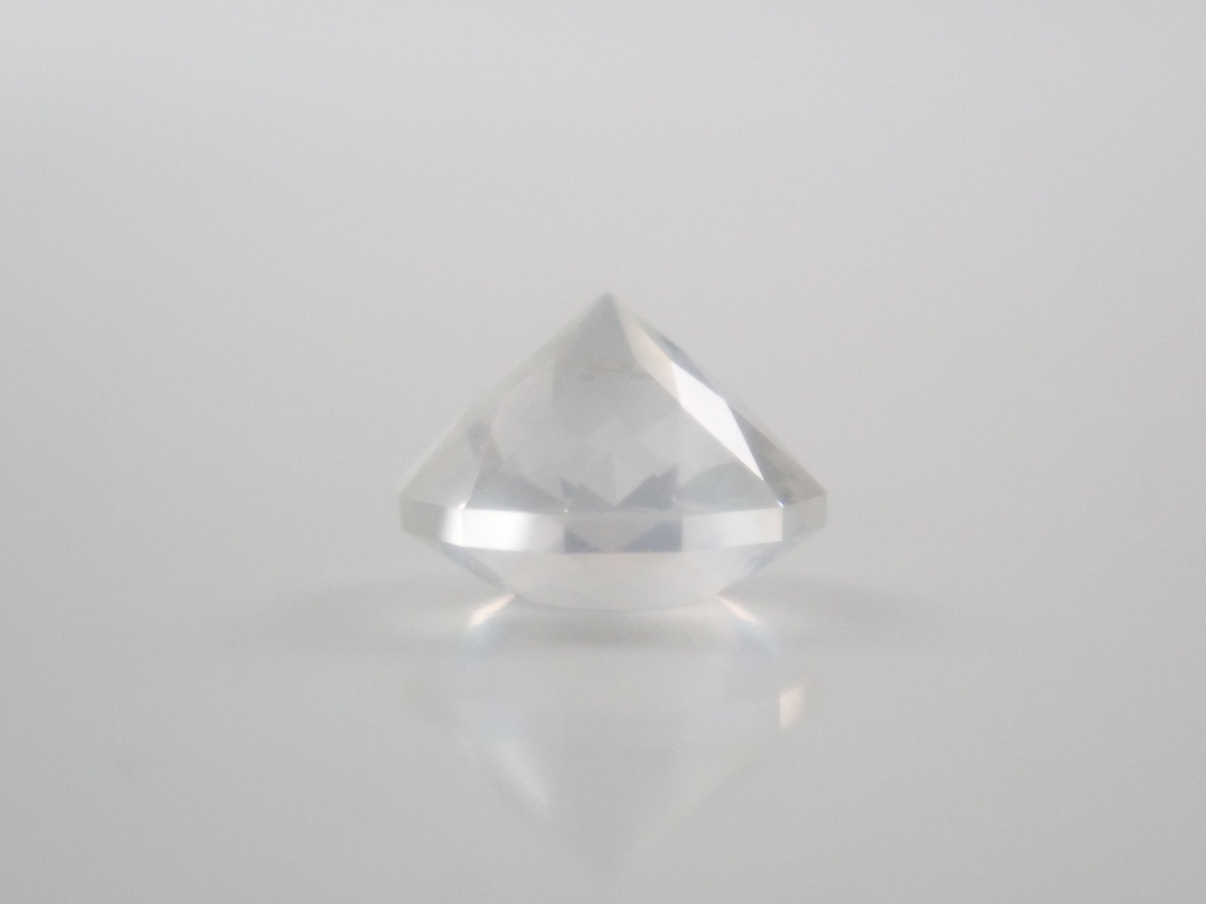 【9/4 22時販売】スリランカ・ウバ産ムーンストーン 6.1mm/0.821ctルース