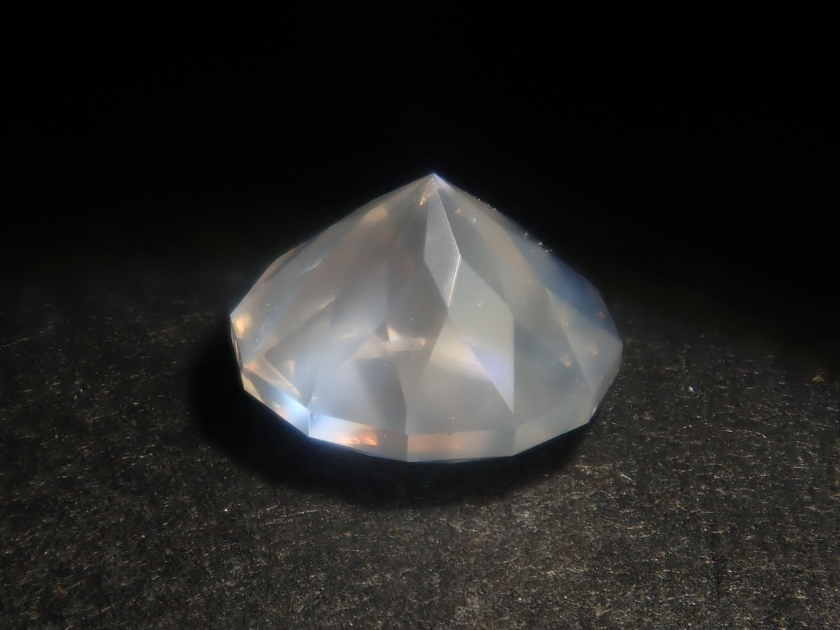 【9/4 22時販売】スリランカ・ウバ産ムーンストーン 6.1mm/0.821ctルース