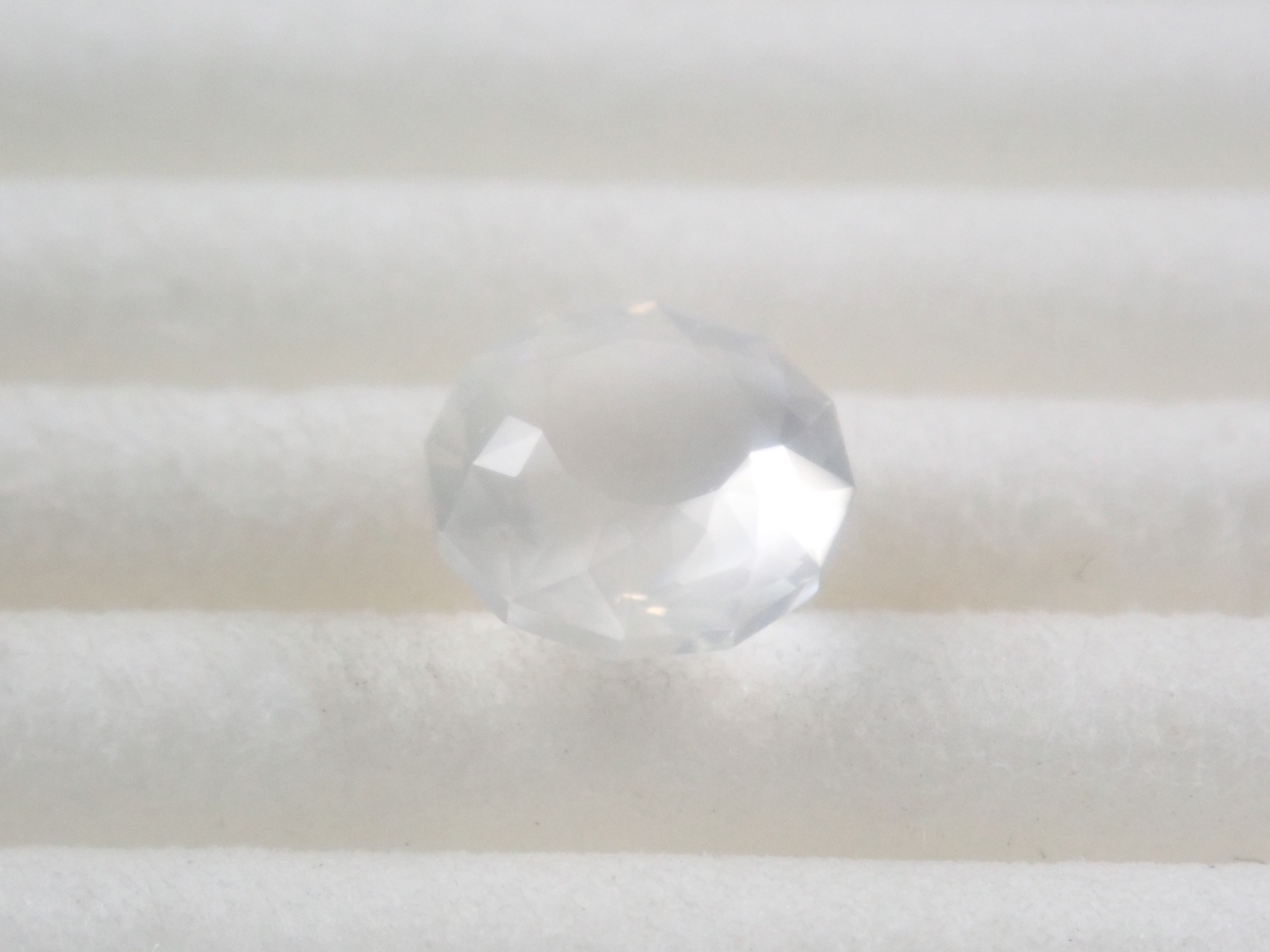 【9/4 22時販売】スリランカ・ウバ産ムーンストーン 6.1mm/0.825ctルース