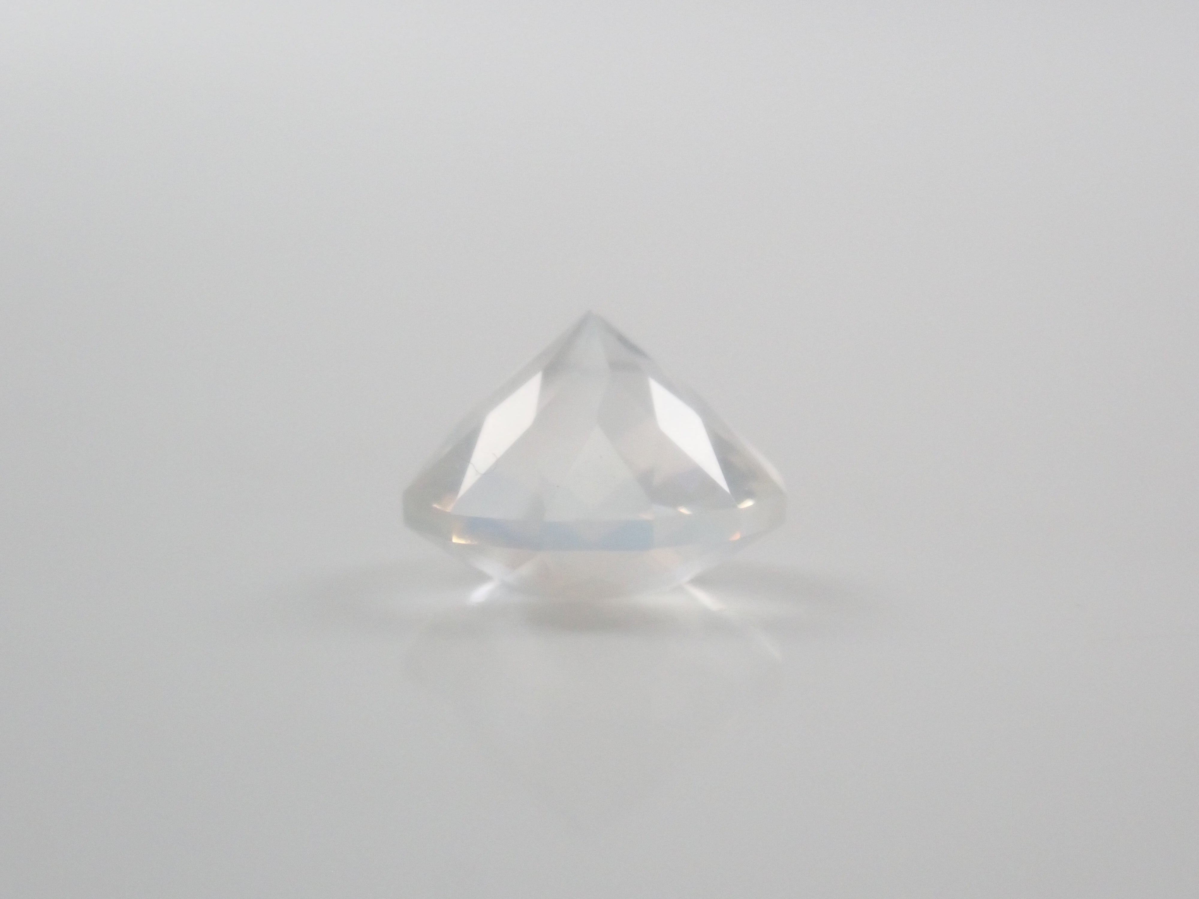 【9/6 22時販売】スリランカ・ウバ産ムーンストーン 6.1mm/0.828ctルース