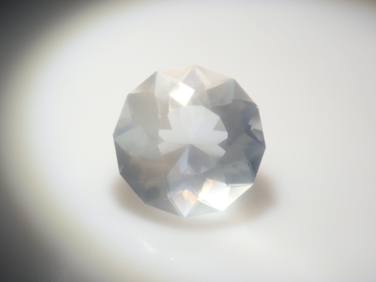 【9/6 22時販売】スリランカ・ウバ産ムーンストーン 6.1mm/0.828ctルース