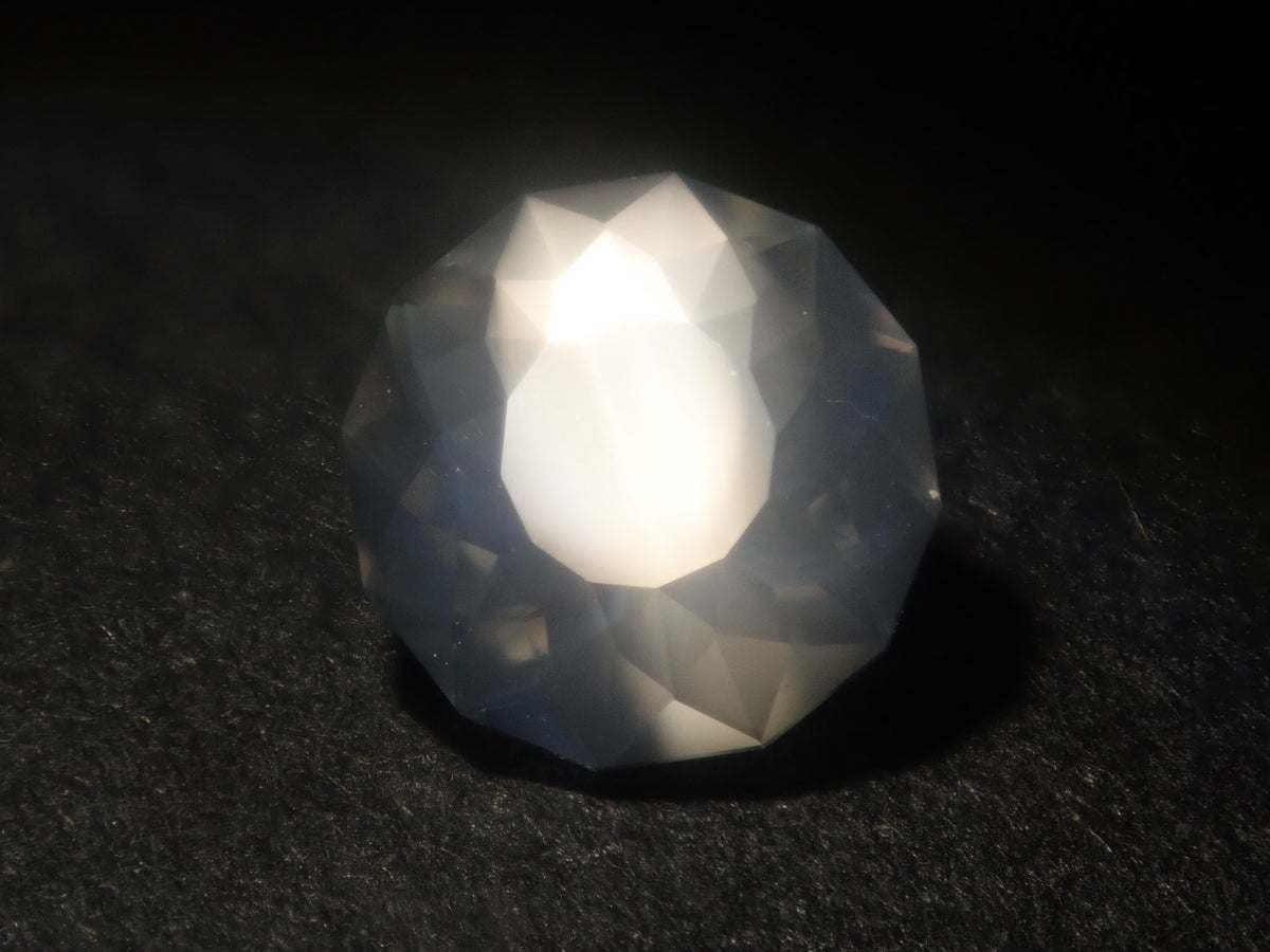 【9/6 22時販売】スリランカ・ウバ産ムーンストーン 6.1mm/0.828ctルース