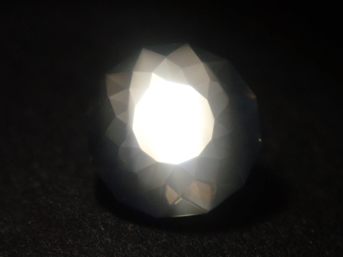 【9/6 22時販売】スリランカ・ウバ産ムーンストーン 6.1mm/0.828ctルース
