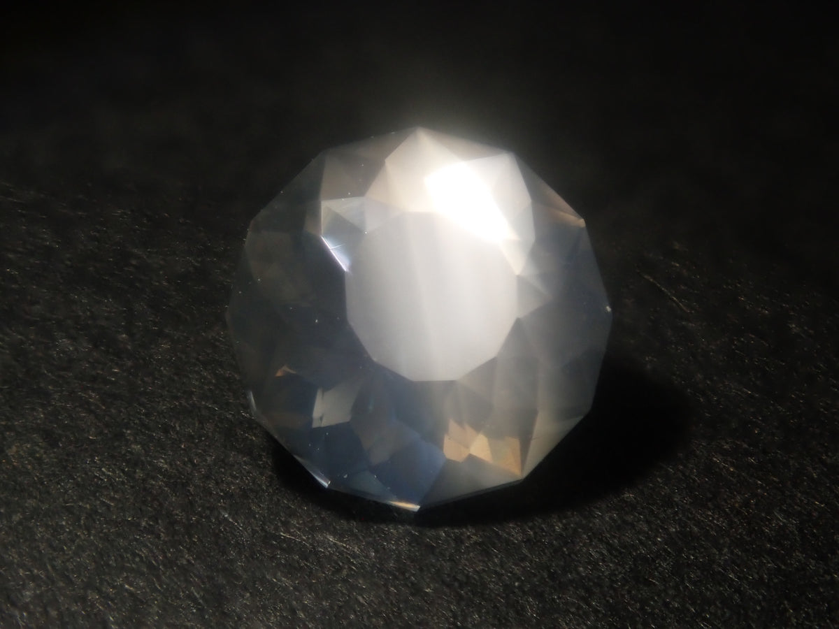 【9/6 22時販売】スリランカ・ウバ産ムーンストーン 6.1mm/0.828ctルース