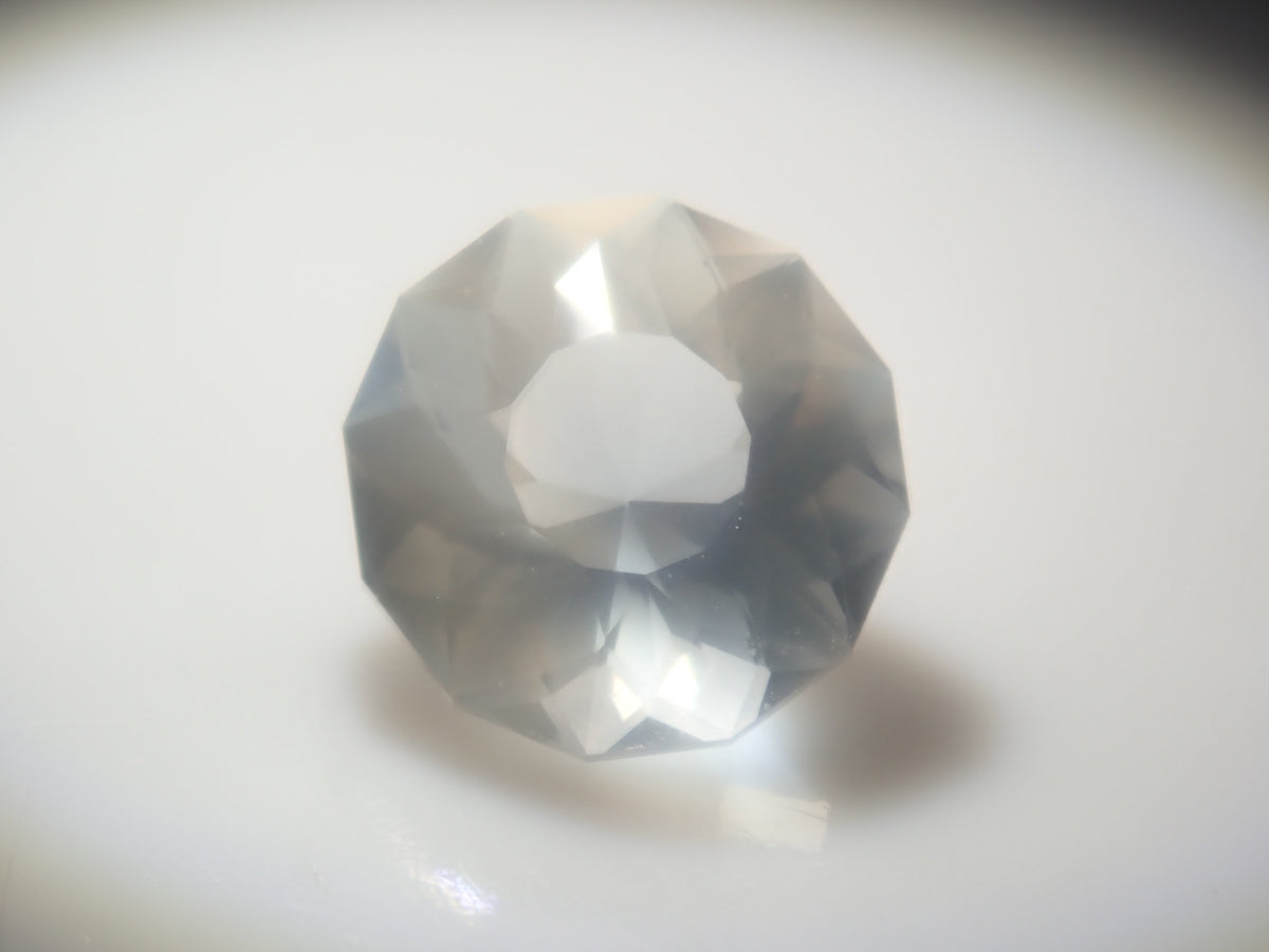 【9/6 22時販売】スリランカ・ウバ産ムーンストーン 6.1mm/0.830ctルース