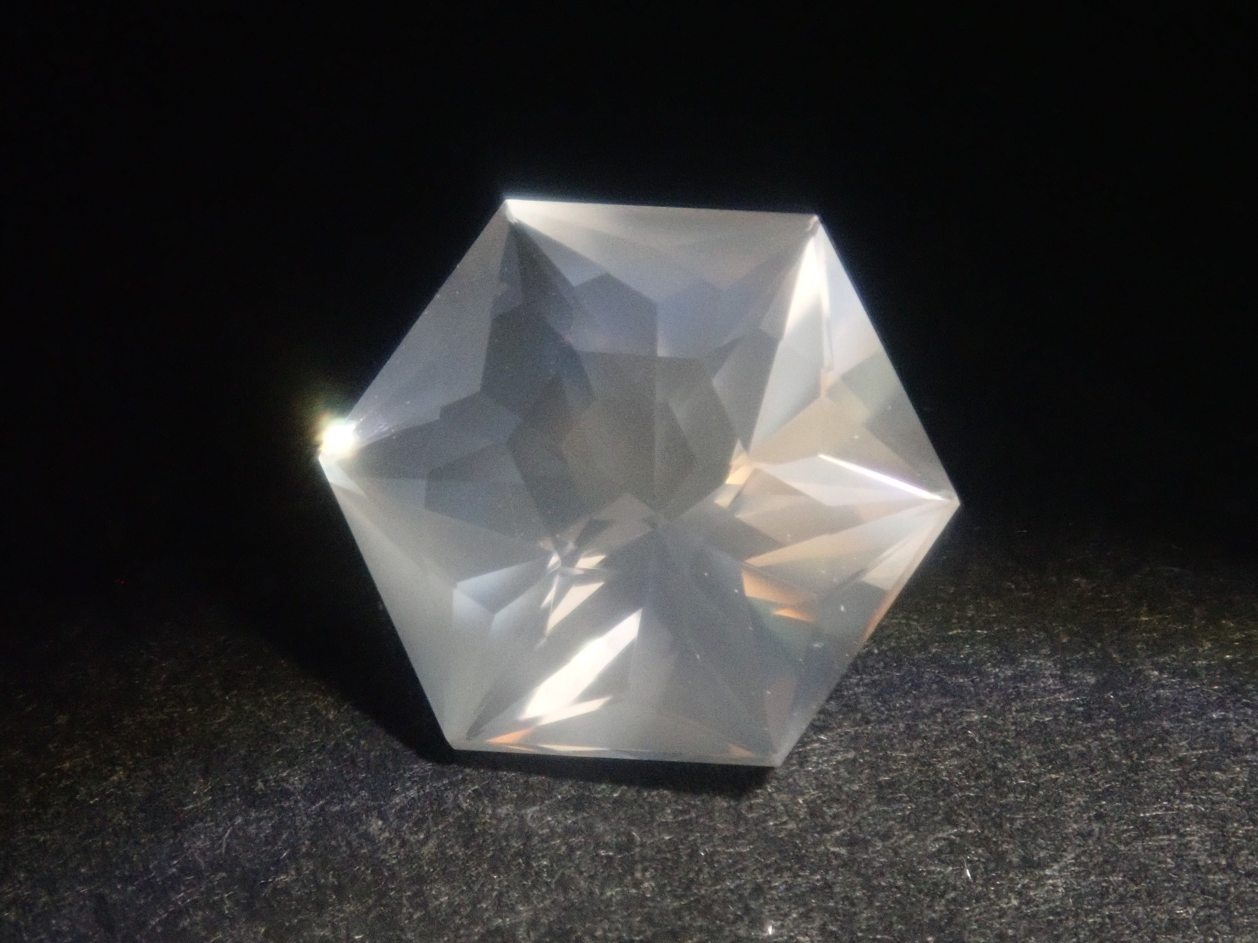 【9/6 22時販売】スリランカ・ウバ産ムーンストーン 1.418ctルース