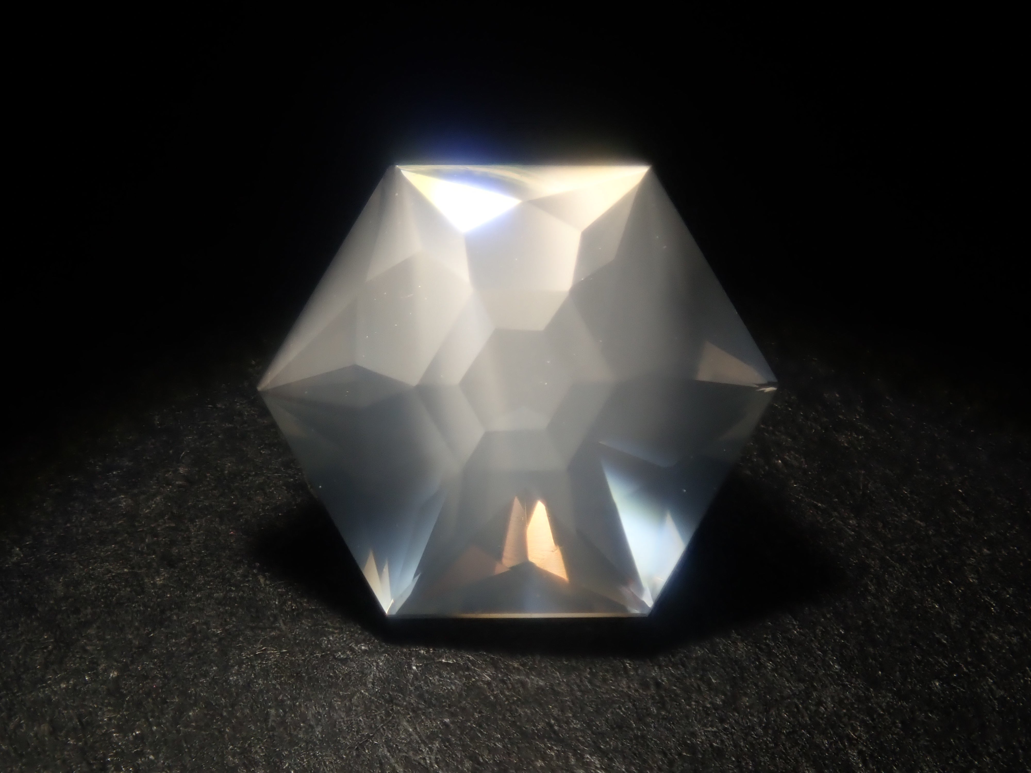【9/6 22時販売】スリランカ・ウバ産ムーンストーン 1.418ctルース