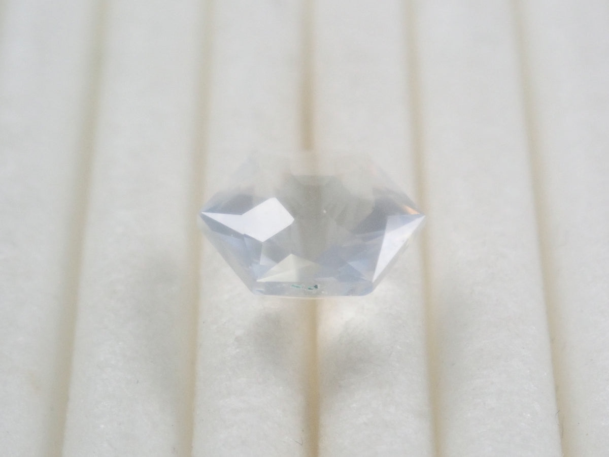 【9/14 22時販売】スリランカ・ウバ産ムーンストーン 1.196ctルース