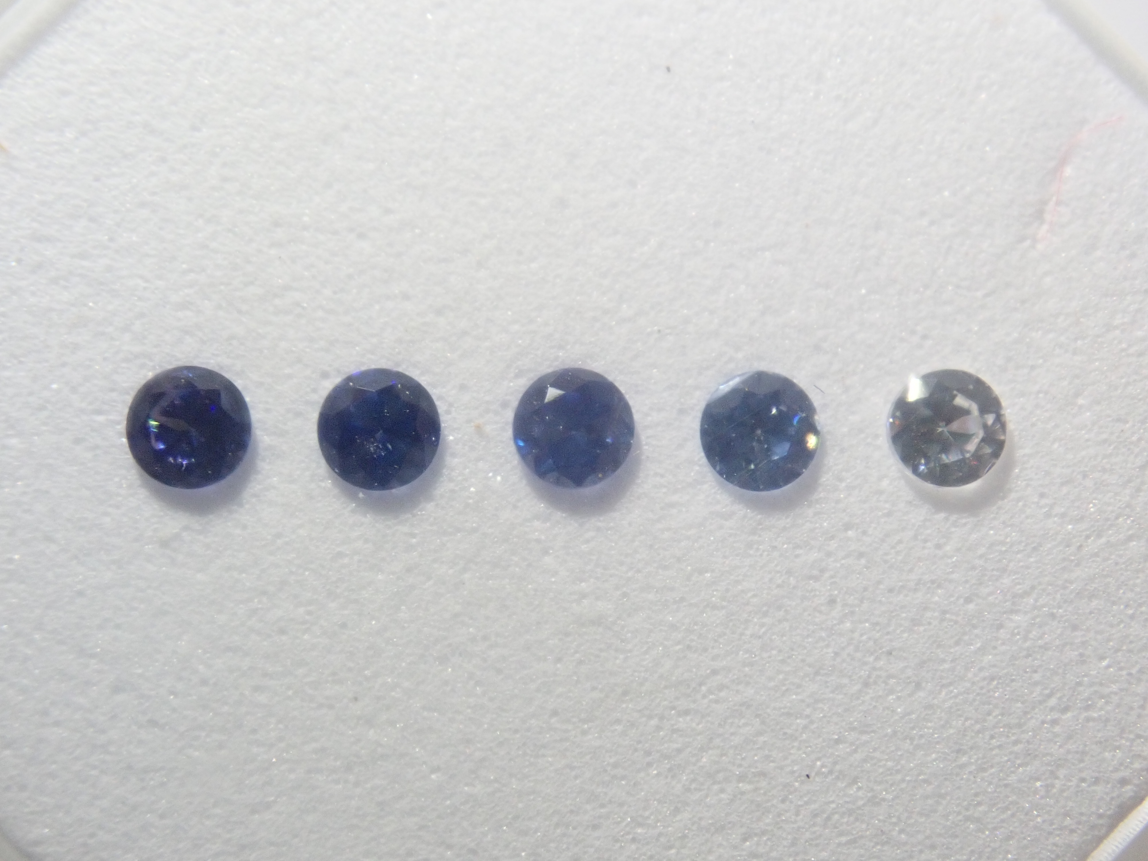 《Limited to 1 Set》Benitoite Gradation 5-Stone Set (2.0mm, includes top quality) 《Multiple Purchase Discount Available》