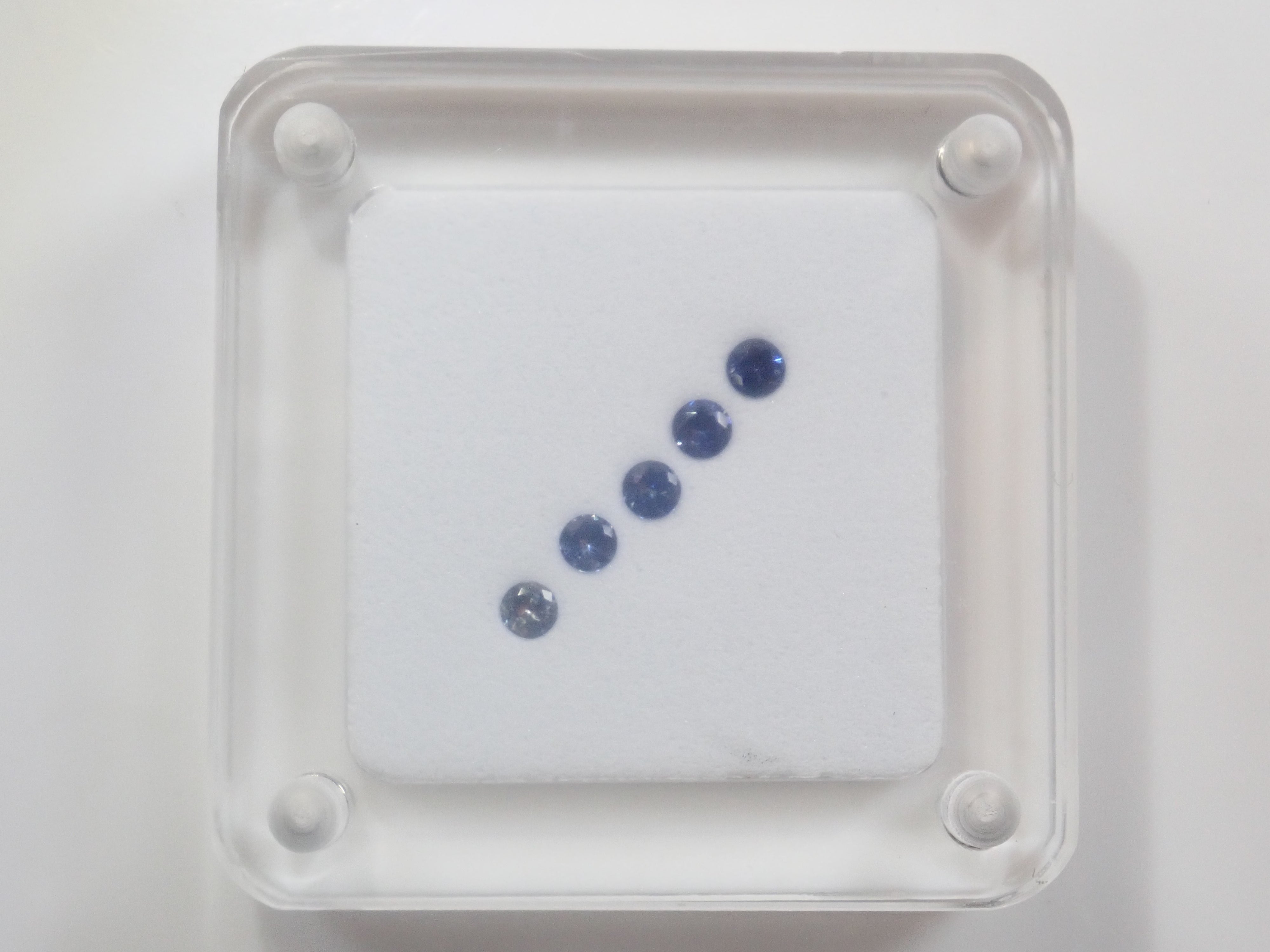 《Limited to 1 Set》Benitoite Gradation 5-Stone Set (2.0mm, includes top quality) 《Multiple Purchase Discount Available》