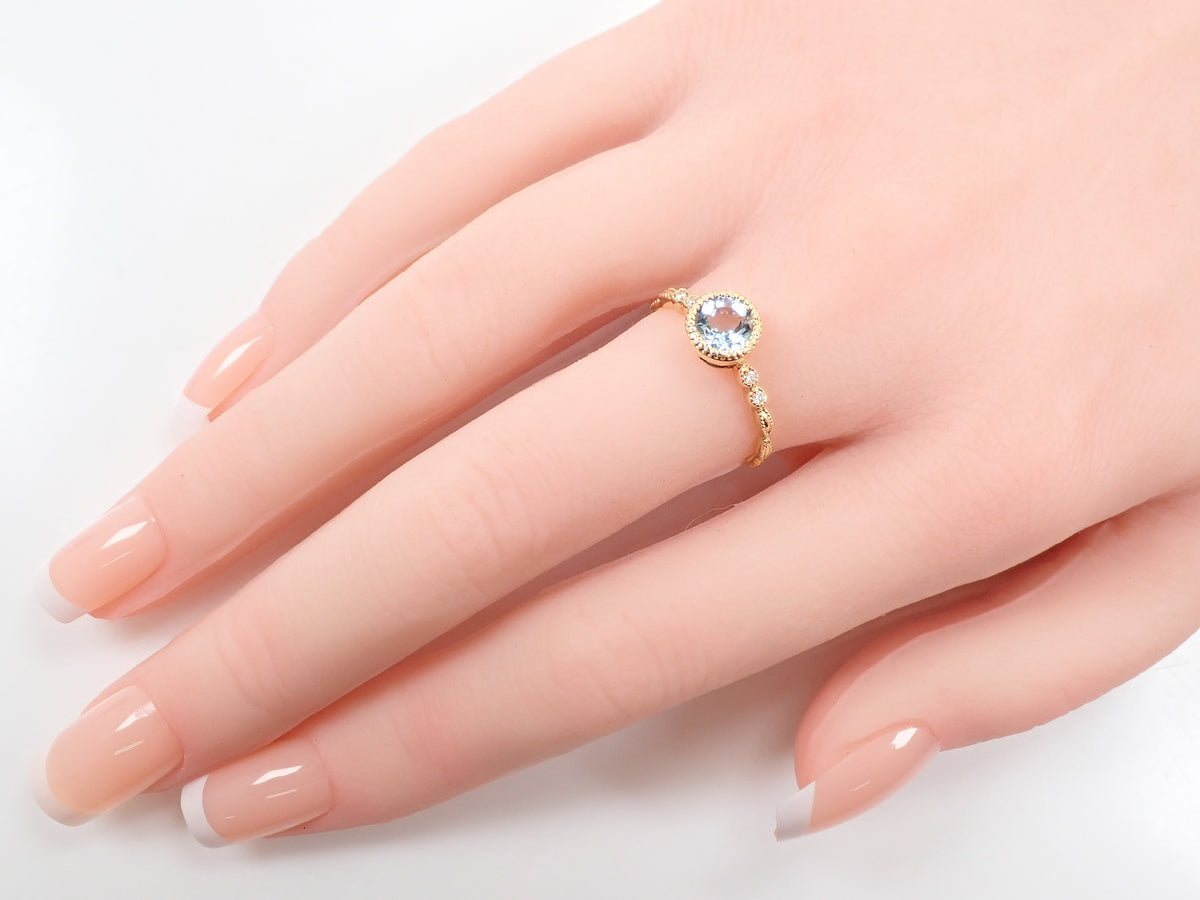 【9/20 22時販売】【カラフリ】K18 アクアマリン 0.65ct・ダイヤモンド0.02ctリング 鑑別カード