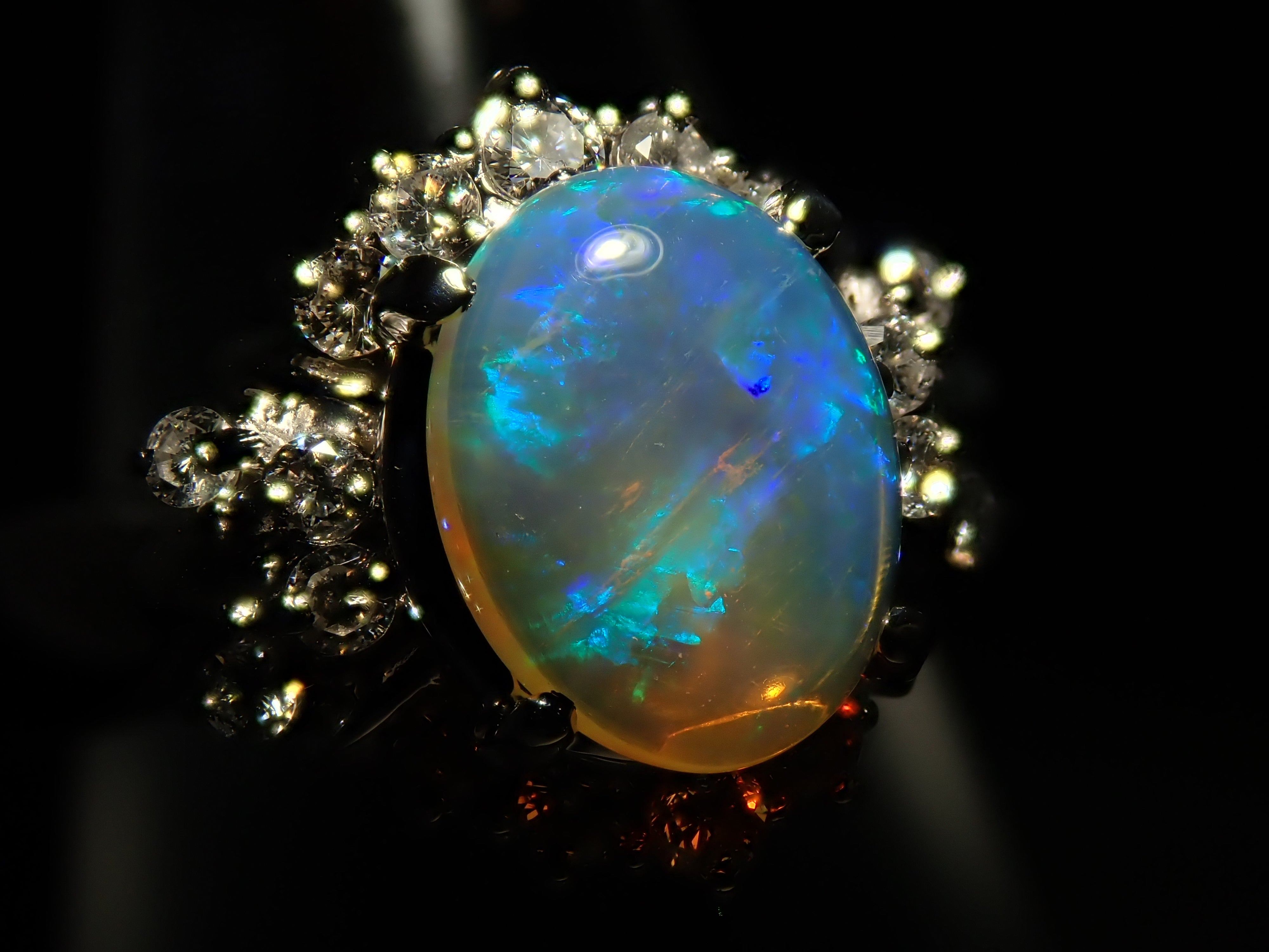 Pt900 オパール 1.10ct ダイヤモンド0.46ctリング