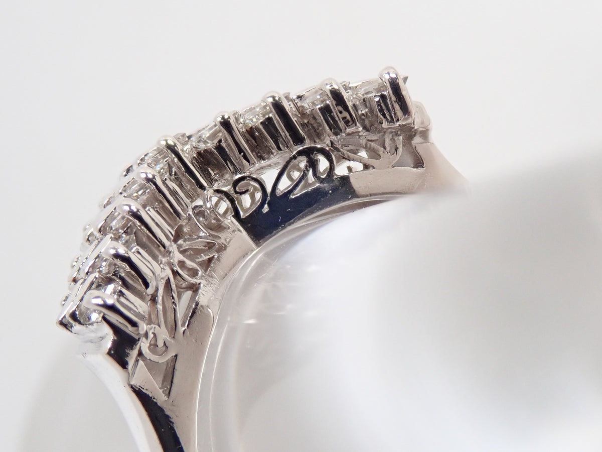 Pt900 ダイヤモンド 1.00ct V字リング
