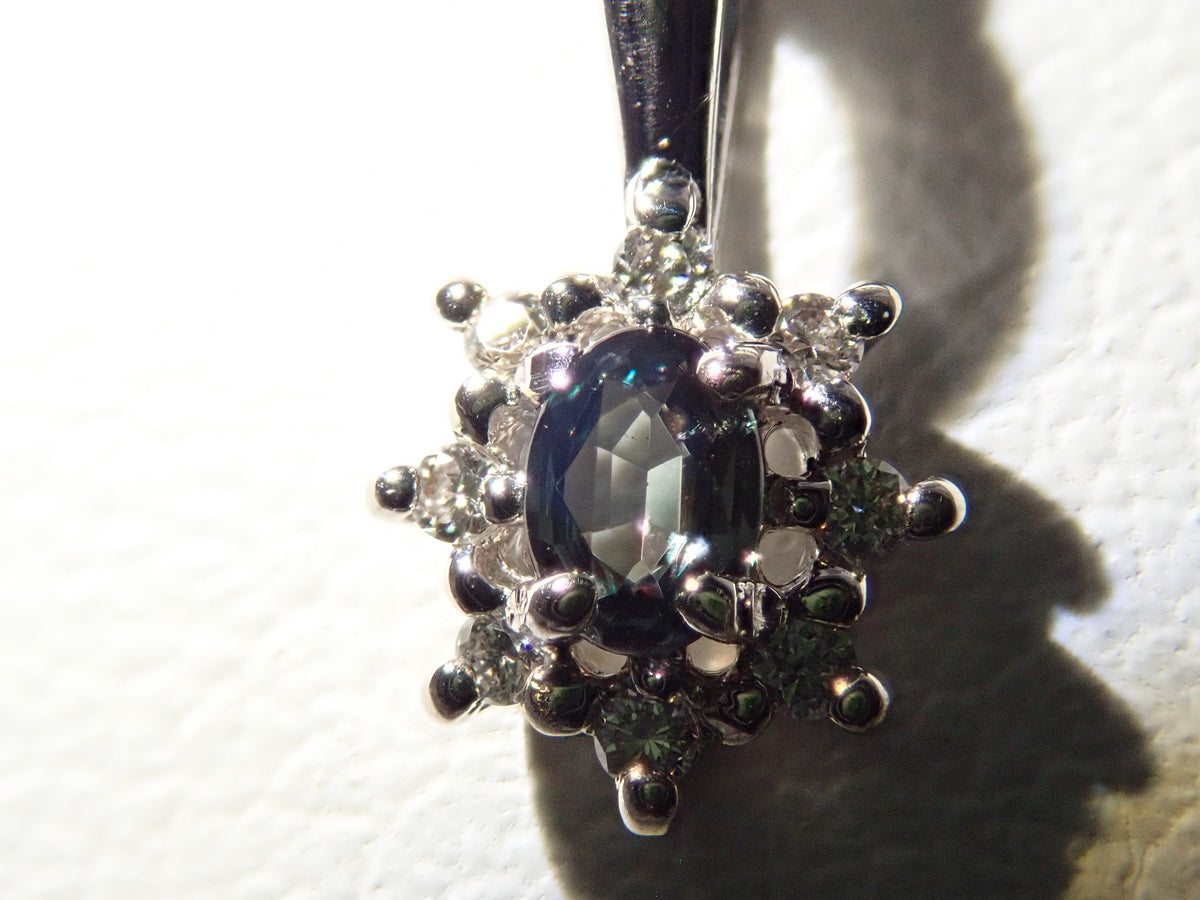 【9/15 22時販売】【カラフリ】Pt950アレキサンドライト0.07ct・ダイヤモンド 0.03ctペンダントトップ（ネックレストップ）鑑別書