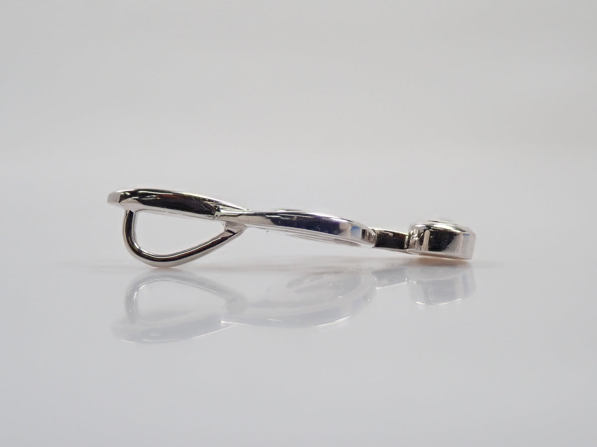 【9/20 22時販売】【カラフリ】 K18WGダイヤモンド 0.09ct ト音記号モチーフ ペンダントトップ（ネックレストップ）