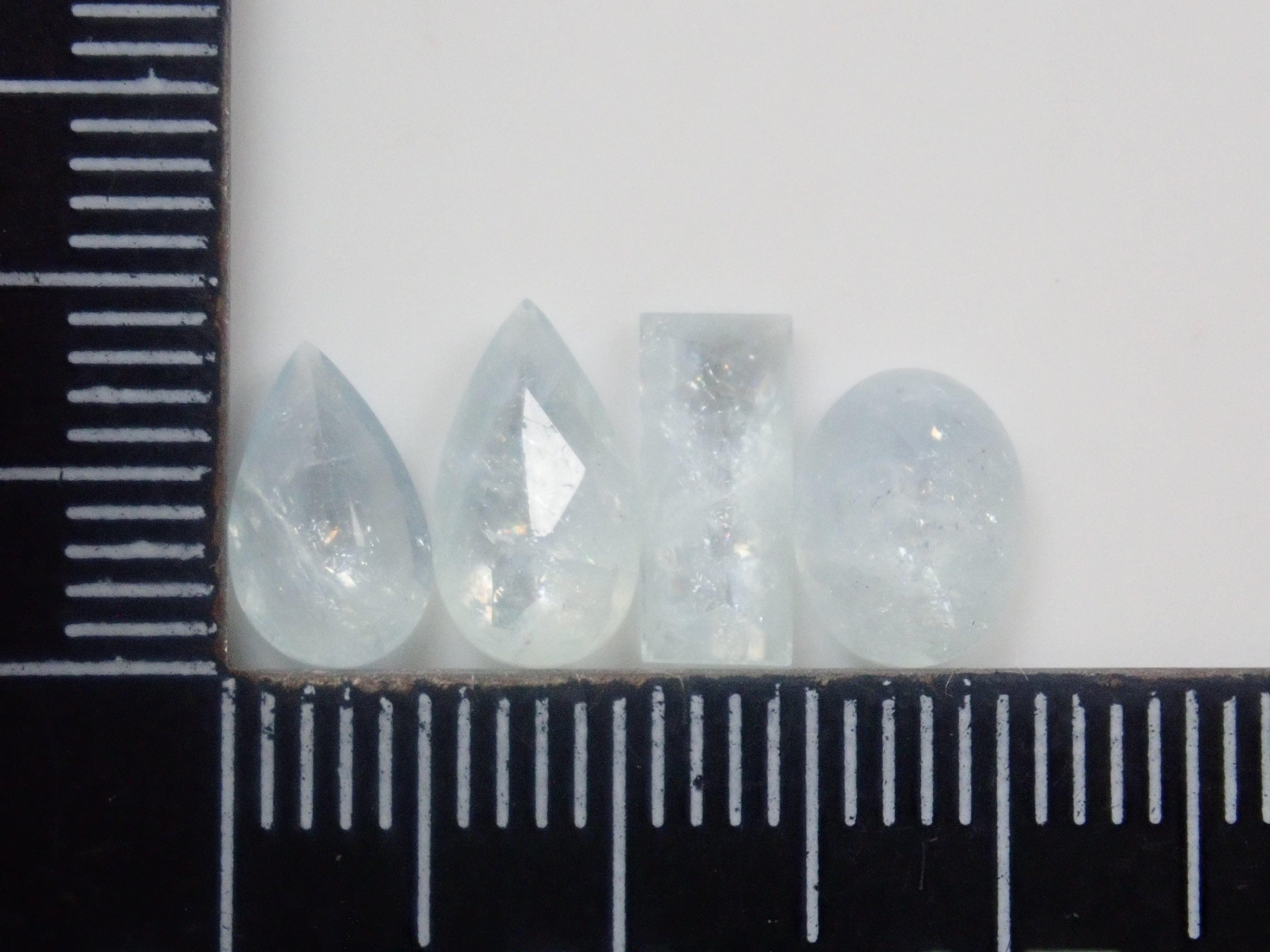 《限量6顆》彩虹海藍寶石裸石1顆（平均0.7克拉）《享多件優惠》