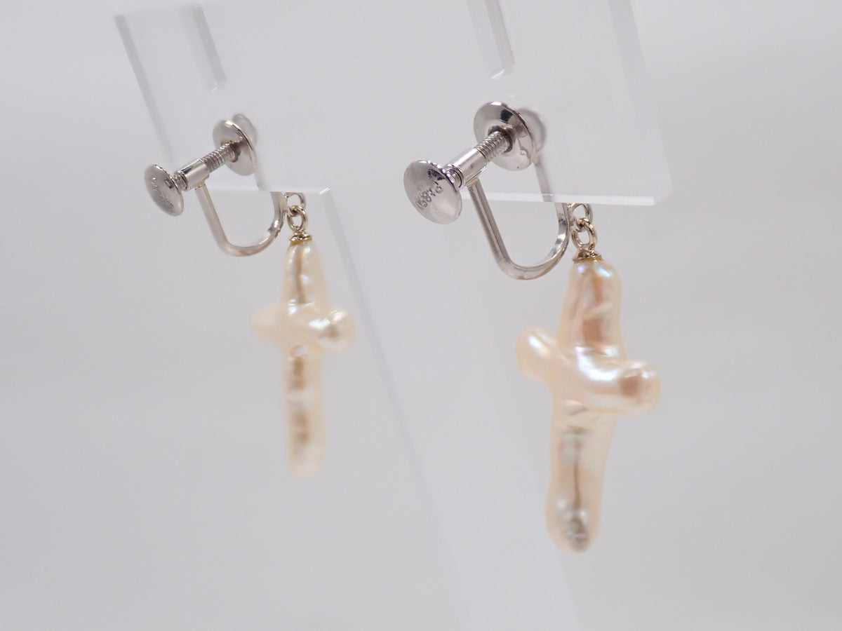 【9/15 22時販売】【カラフリ】Pt850 クロスシェイプパール（真珠）イヤリング 鑑別書