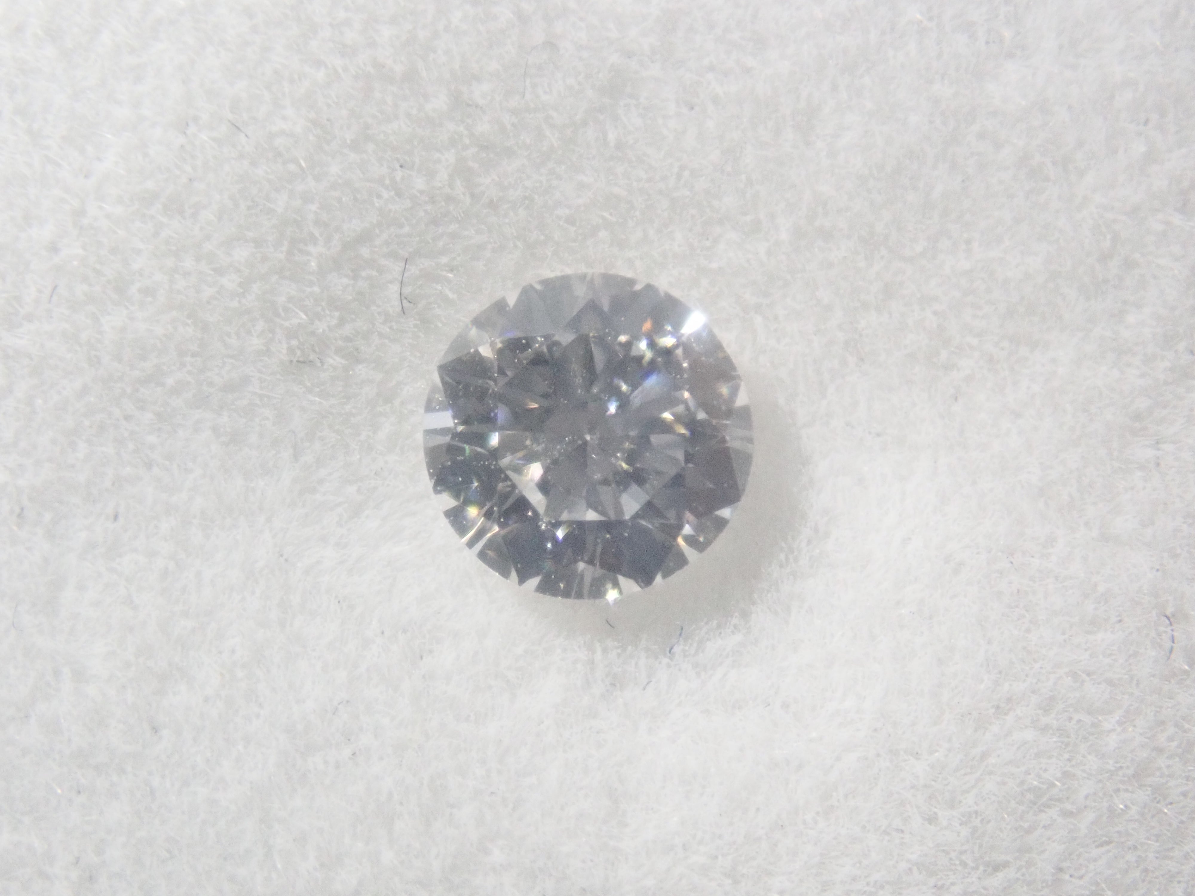 [On sale May 23rd at 10 PM] "Limited 9 Stones - Shinjuku Pop-Up Celebration" All stones with Central Gem Laboratory sorting (3.0-3.5mm, VS-SI clarity) "Multiple purchase discount available"
