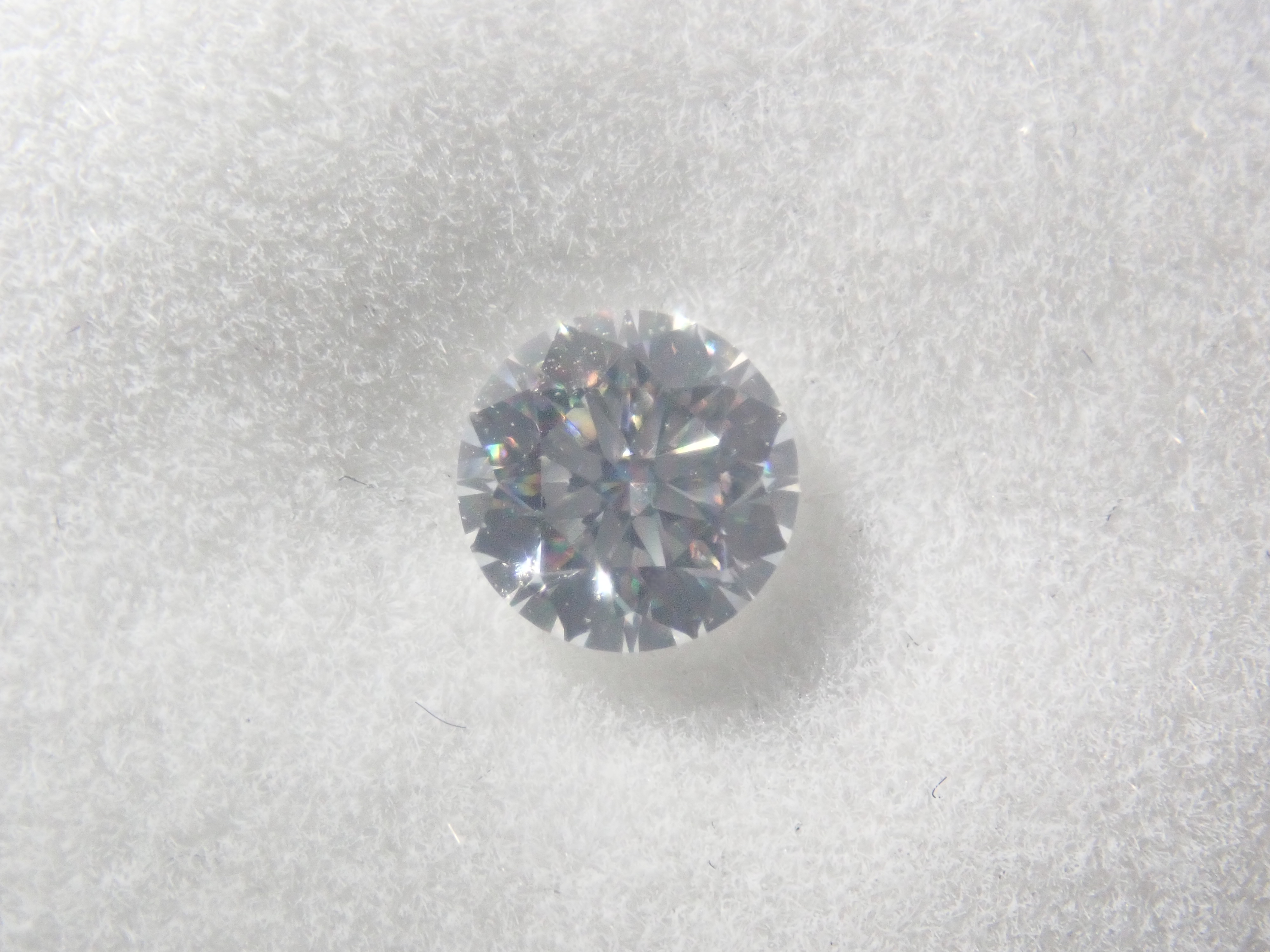 [On sale May 23rd at 10 PM] "Limited 9 Stones - Shinjuku Pop-Up Celebration" All stones with Central Gem Laboratory sorting (3.0-3.5mm, VS-SI clarity) "Multiple purchase discount available"