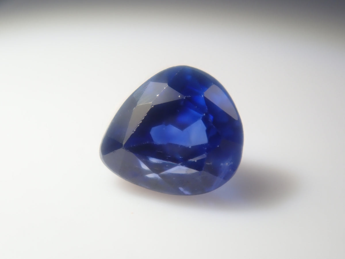 【9/18  22時販売】《限定8石》スリランカ産サファイア1石ルース（ペアシェイプカット,平均0.25ct）《複数購入割引有》