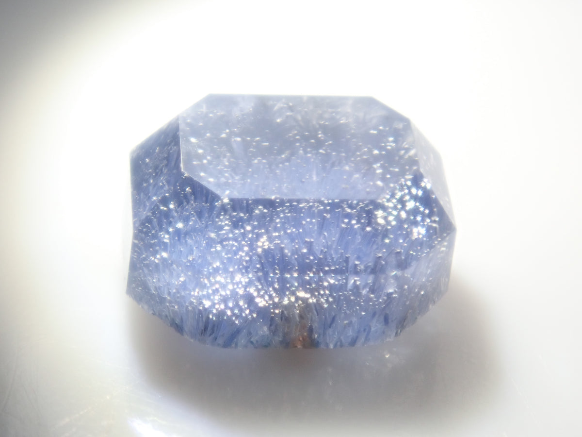 【9/22 22時開賣】《限量4顆》藍線石水晶（桑傑先生切割）《享多件購買折扣》