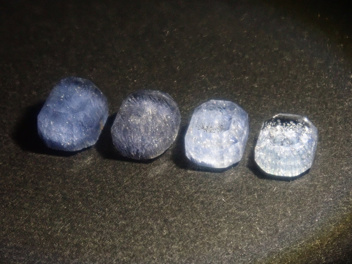 【9/22 22時開賣】《限量4顆》藍線石水晶（桑傑先生切割）《享多件購買折扣》