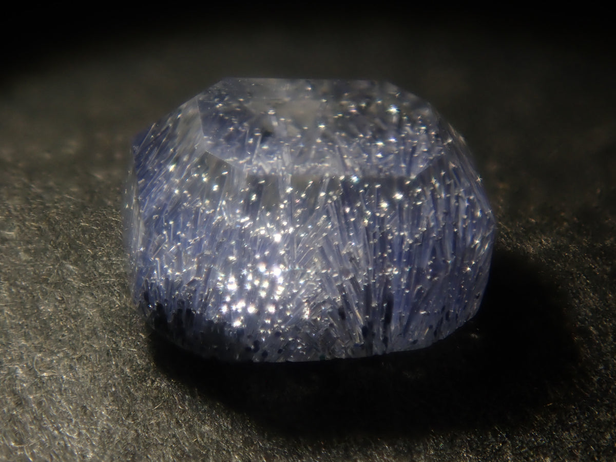 【9/22 22時開賣】《限量4顆》藍線石水晶（桑傑先生切割）《享多件購買折扣》