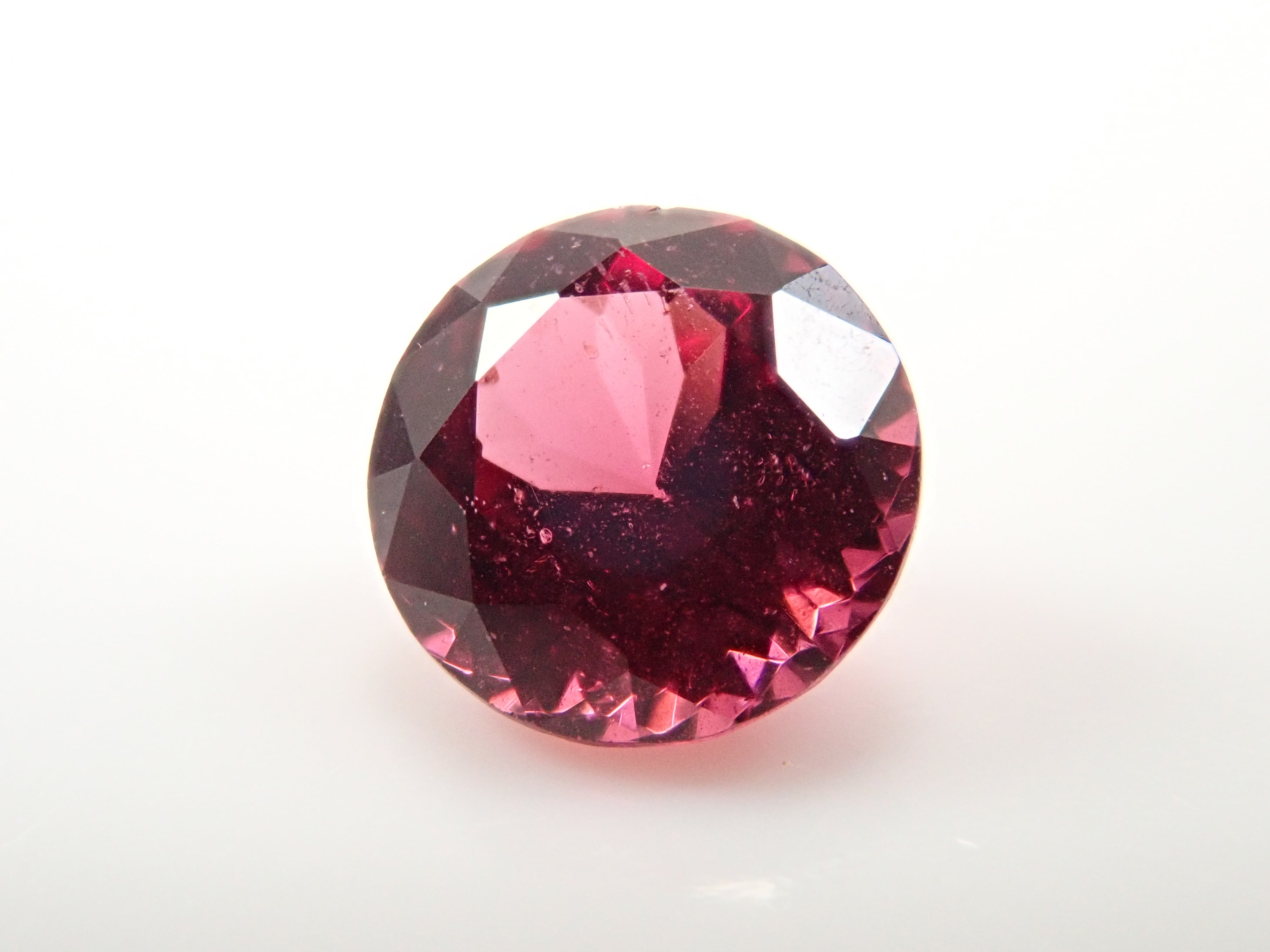 【12560349掲載】タンザニア産ロードライトガーネット 0.656ctルース