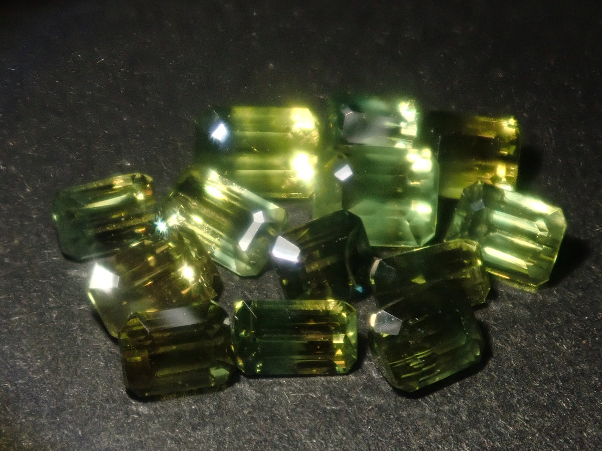 【9/ 22:00 Release】 《Limited to 13 stones》 Bicolor Sapphire, Avg 0.27ct 《Multi-buy discount available》