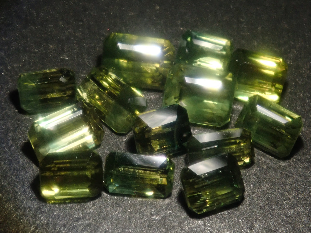 【9/ 22:00 Release】 《Limited to 13 stones》 Bicolor Sapphire, Avg 0.27ct 《Multi-buy discount available》