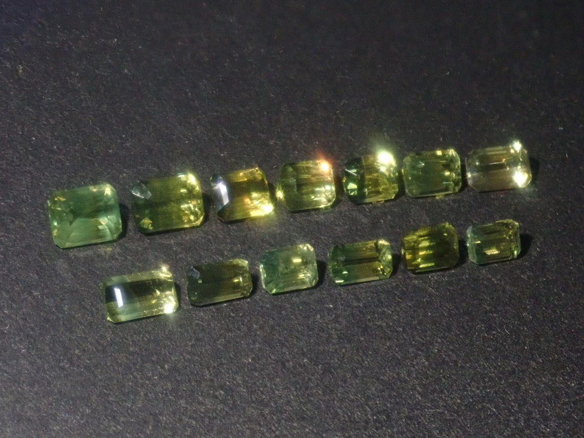 【9/ 22:00 Release】 《Limited to 13 stones》 Bicolor Sapphire, Avg 0.27ct 《Multi-buy discount available》