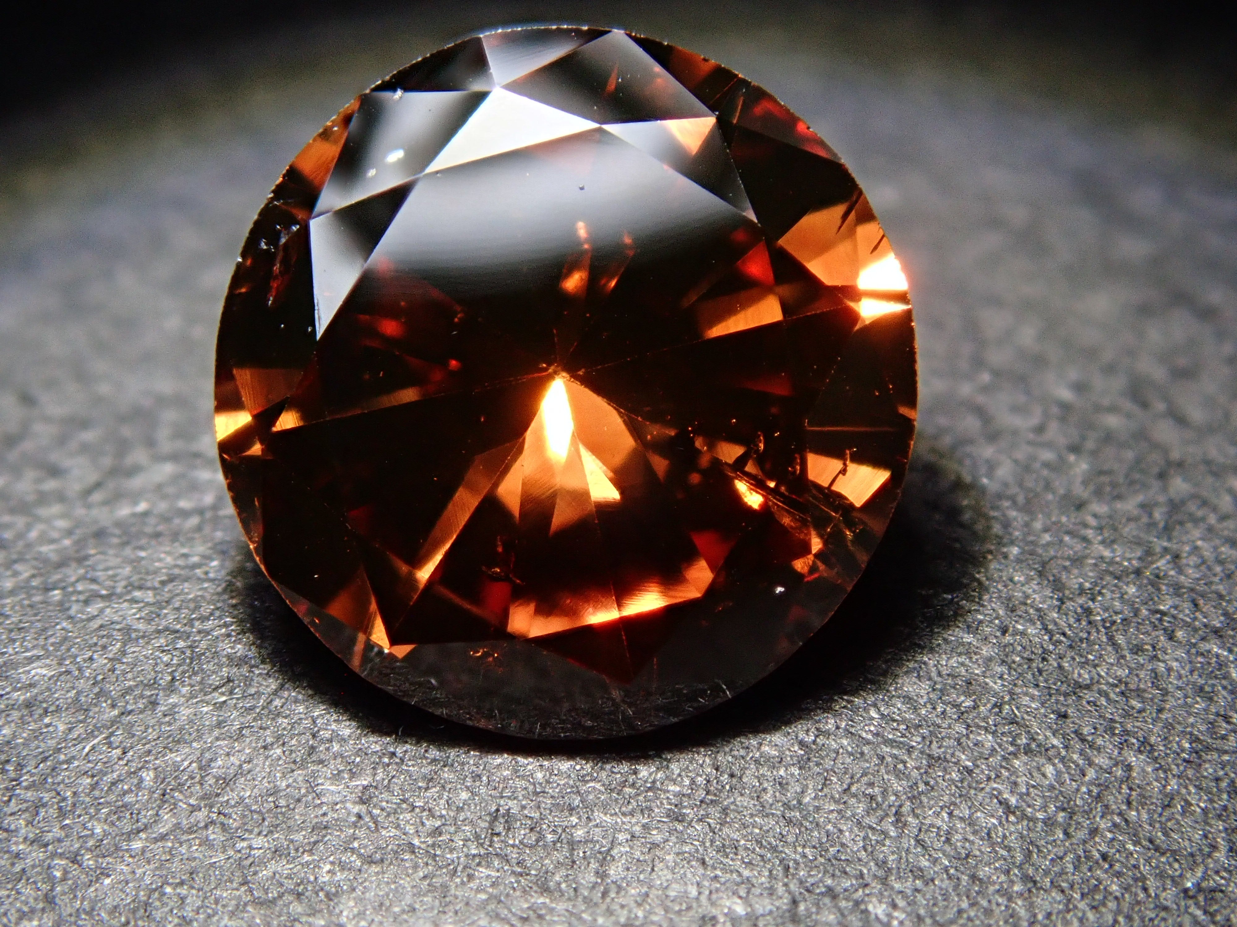 ブラウンダイヤモンド 6.5mm/0.989ctルース(FANCY DARK ORANGE BROWN
